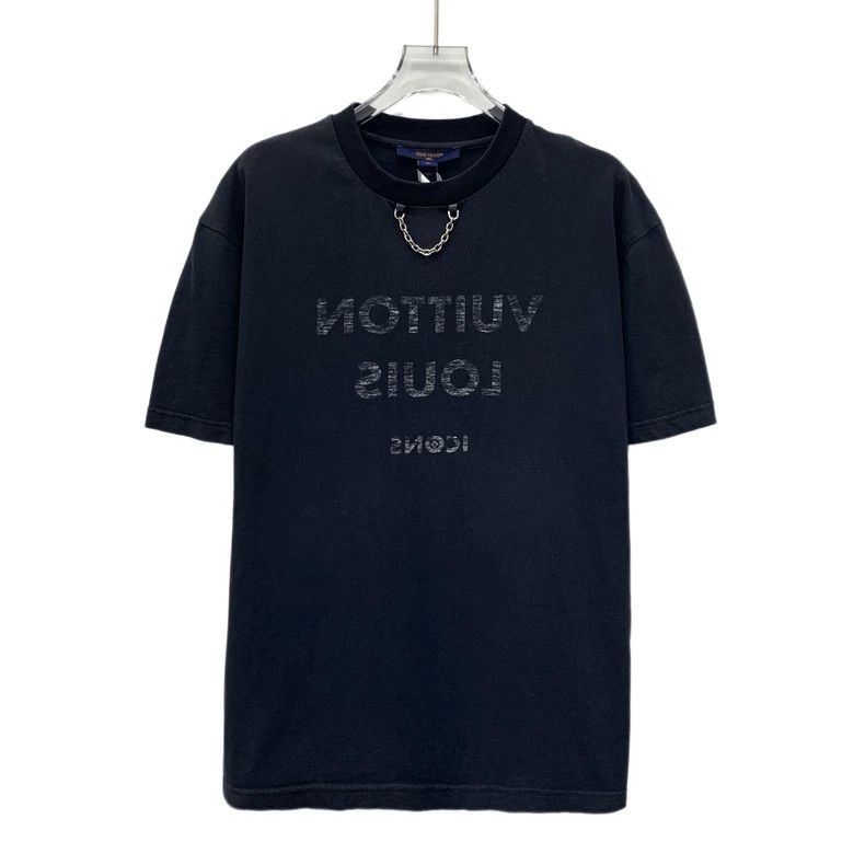 Louis Vuitton Louis Vuitton 23 black logo monogrammed chain cotton crew Size M / US 6-8 / IT 42-44 - 1 Thumbnail