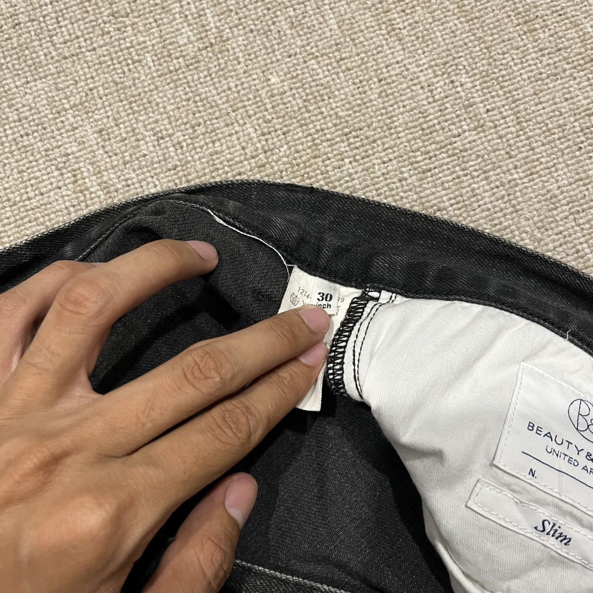 Japanese Brand B&Y United Arrows Skinny Washed Black Denim Selvedge Size US 30 / EU 46 - 8 Thumbnail