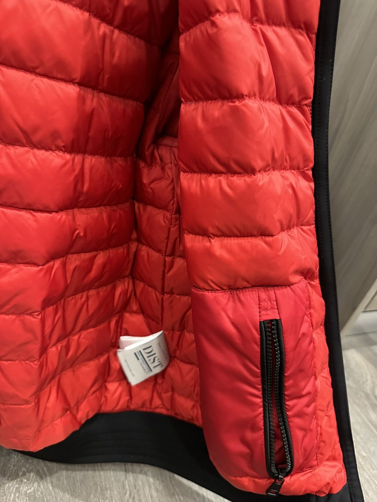 Moncler Moncler Derva Goibbotto Size US M / EU 48-50 / 2 - 8 Thumbnail
