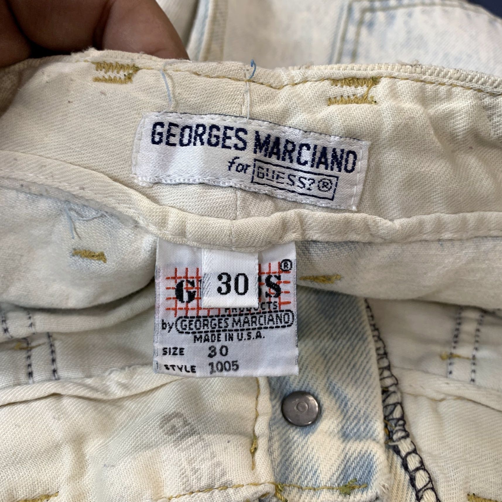 Guess VINTAGE 90s GUESS Denim Jeans Mens Size 30 Fits 29x28 Blue Tapered 5-Pocket USA Size US 30 / EU 46 - 7 Thumbnail