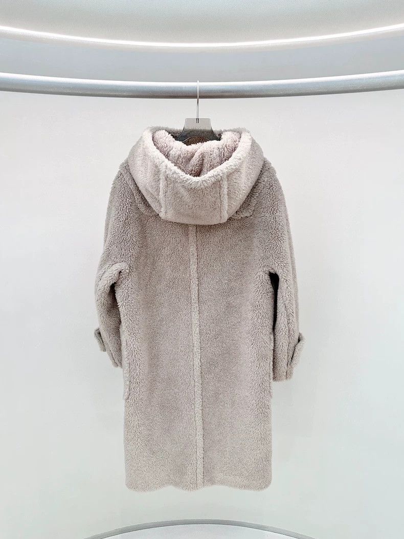 Max Mara Max Mara Beige Teddy Jacket Size S / US 4 / IT 40 - 2 Thumbnail