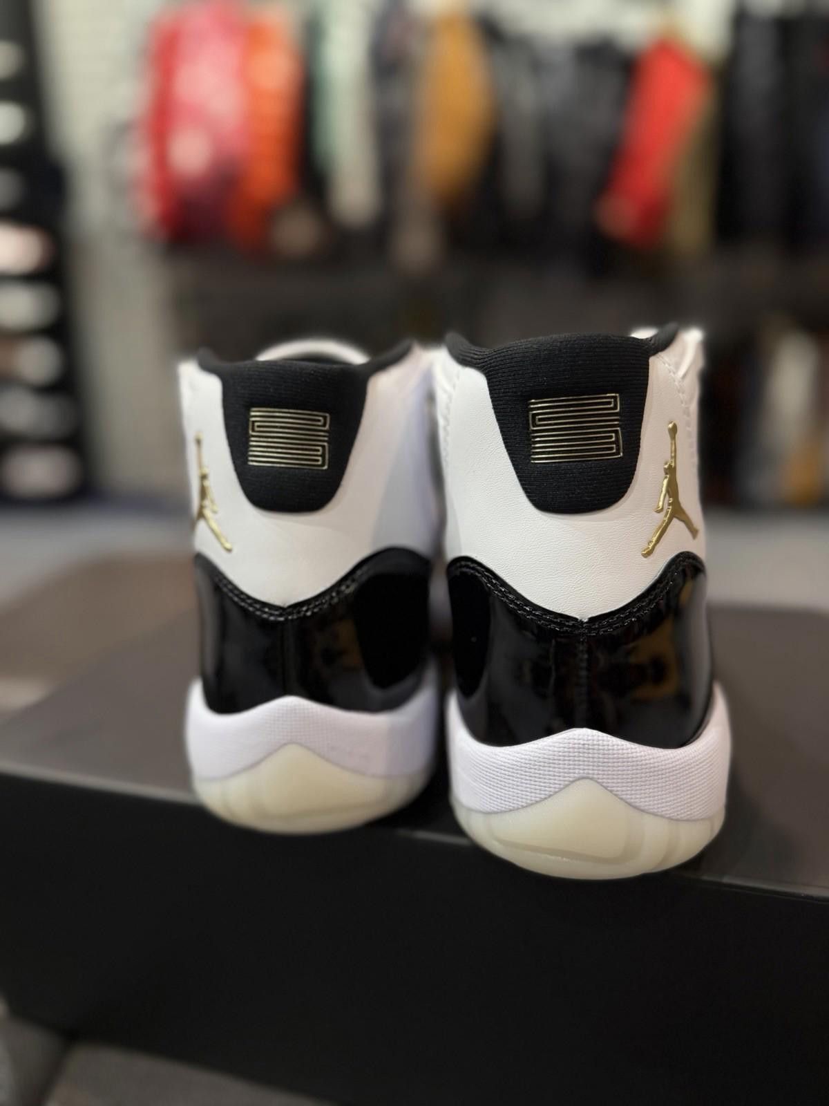 Jordan Brand Size 10 - Air Jordan 11 Retro Mid Gratitude Defining Moments Size US 10 / EU 43 - 8 Thumbnail