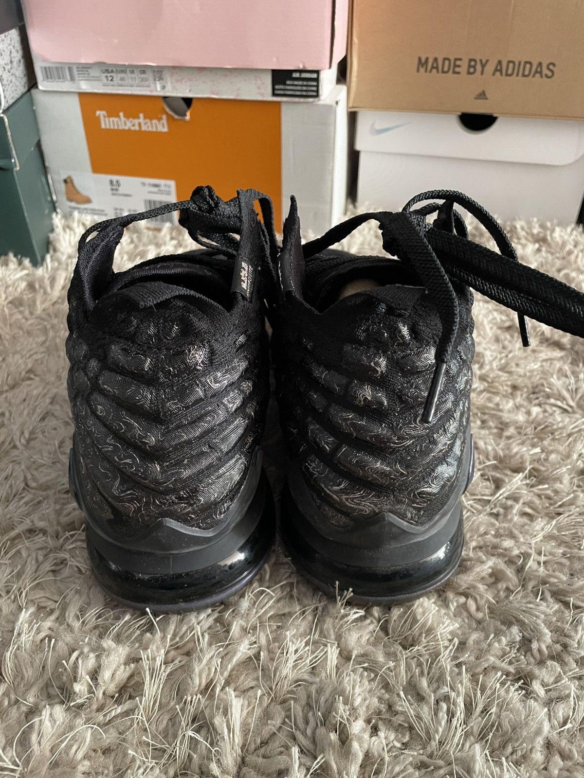 Nike Nike LeBron 17 Global Currency Size US 9 / EU 42 - 6 Thumbnail