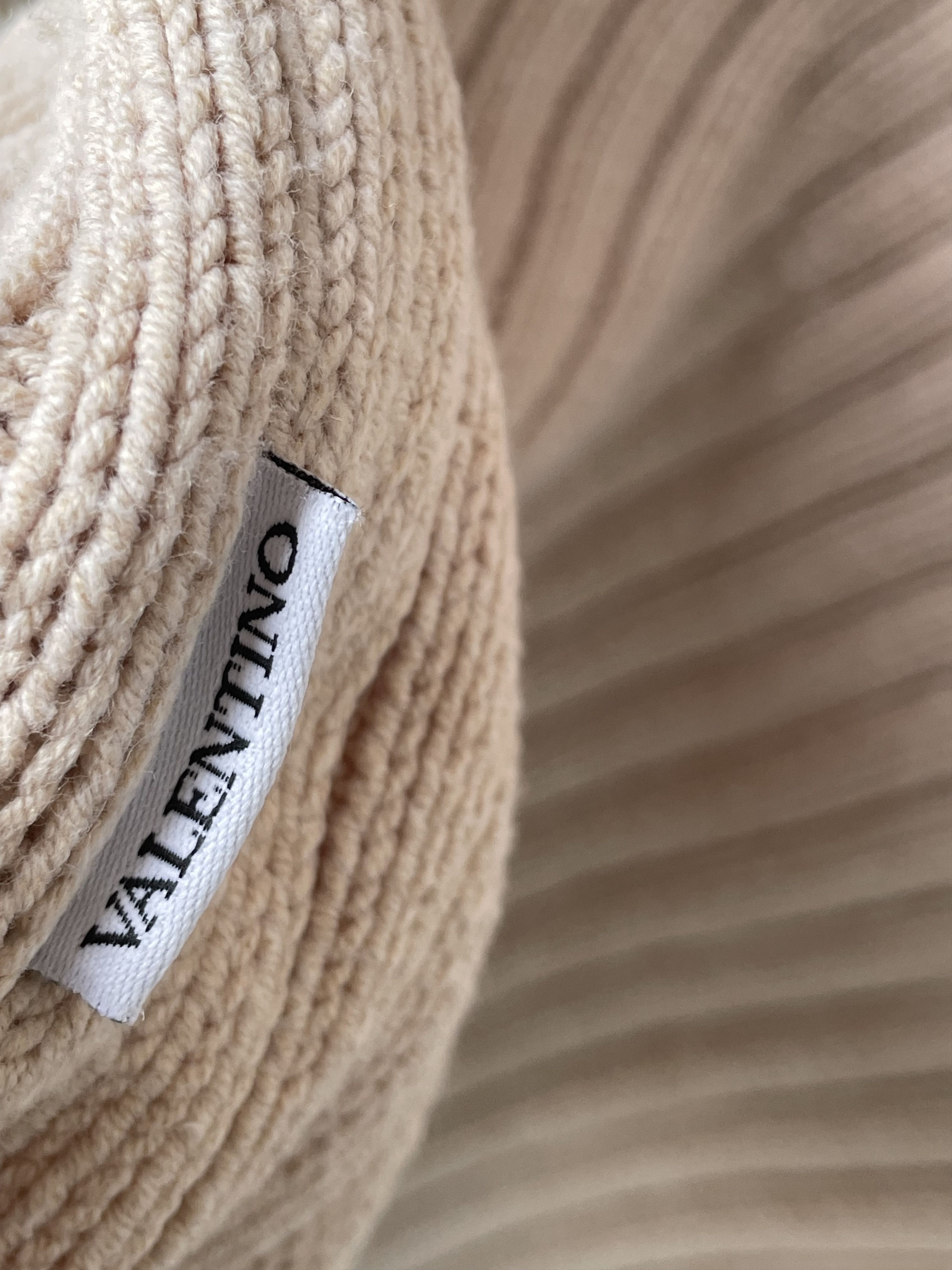 Valentino Vintage Valentino Studio Sweater Y2K Size US M / EU 48-50 / 2 - 16 Thumbnail