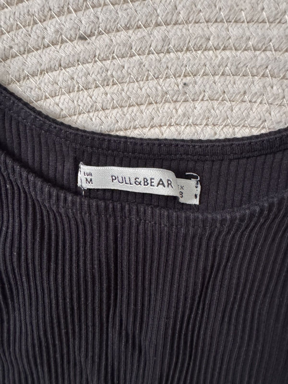 Pull & Bear Pull&bear black tank top size S Size S / US 4 / IT 40 - 3 Thumbnail