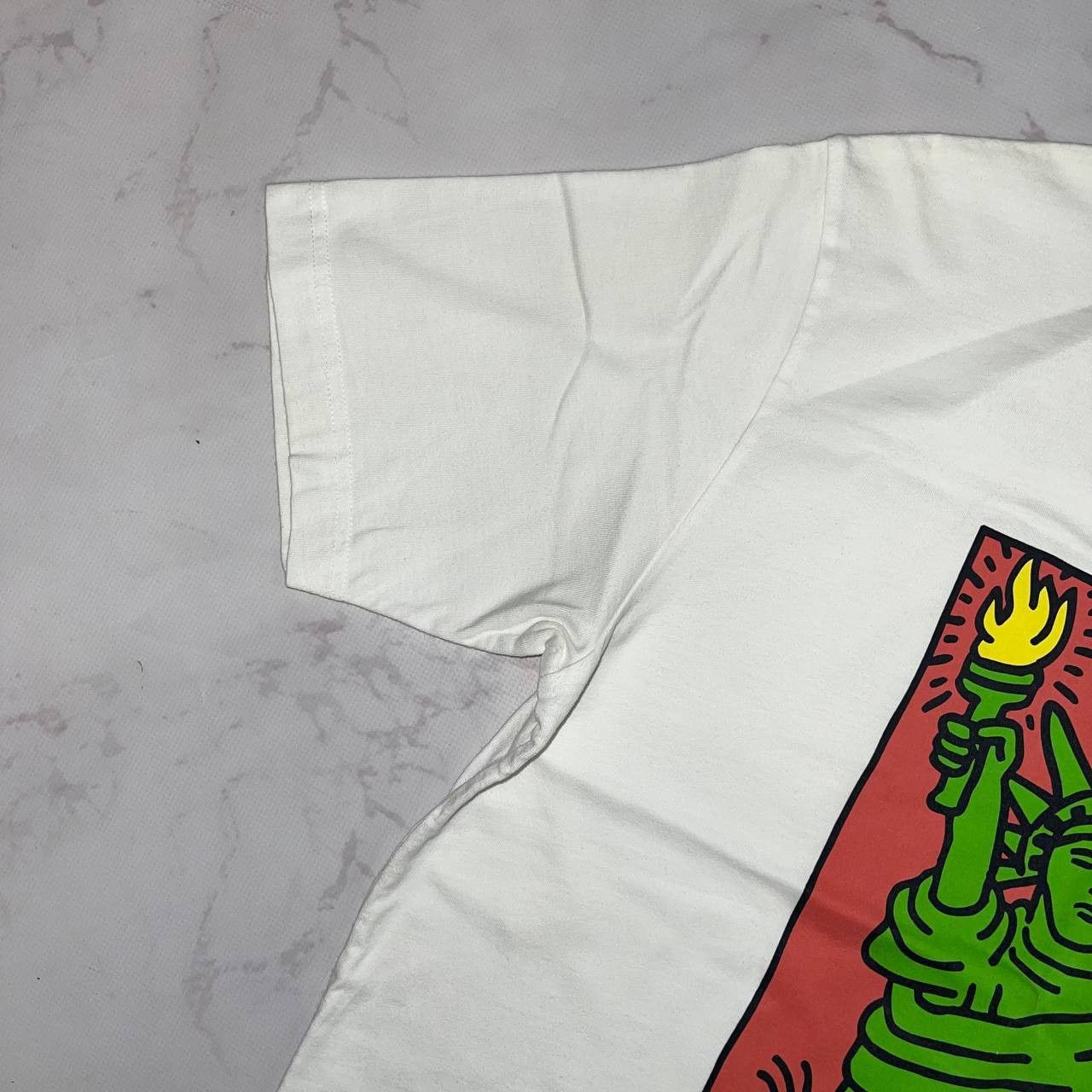 Keith Haring × Levi's Uniqlo X Keith Haring Statue Of Liberty Art Tee Size M Size US M / EU 48-50 / 2 - 4 Thumbnail