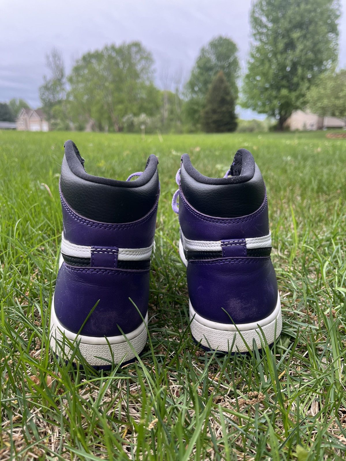 Nike Nike Air Jordan 1 Retro High Court Purple Size US 7 / EU 40 - 2 Thumbnail
