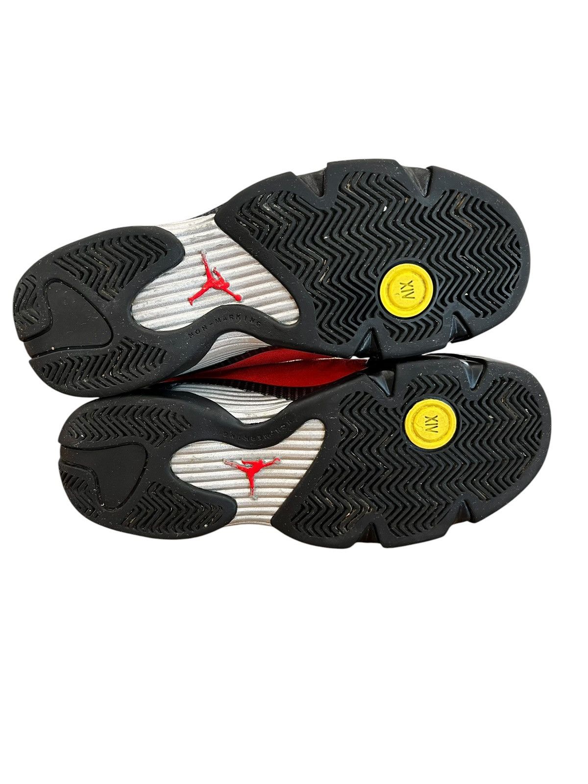Jordan Brand Jordan 14 Retro Ferrari (2025) Size US 5.5 / EU 38 - 7 Thumbnail