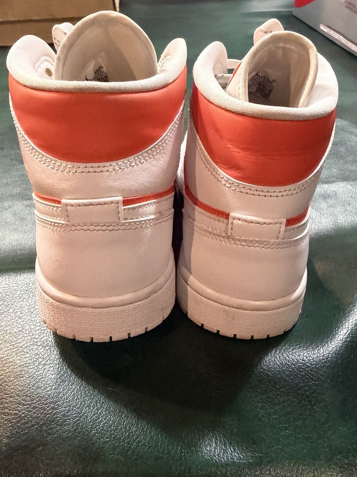 Jordan Brand Air Jordan 1 Mid SE "Bright Citrus" Size US 8.5 / EU 41-42 - 7 Thumbnail
