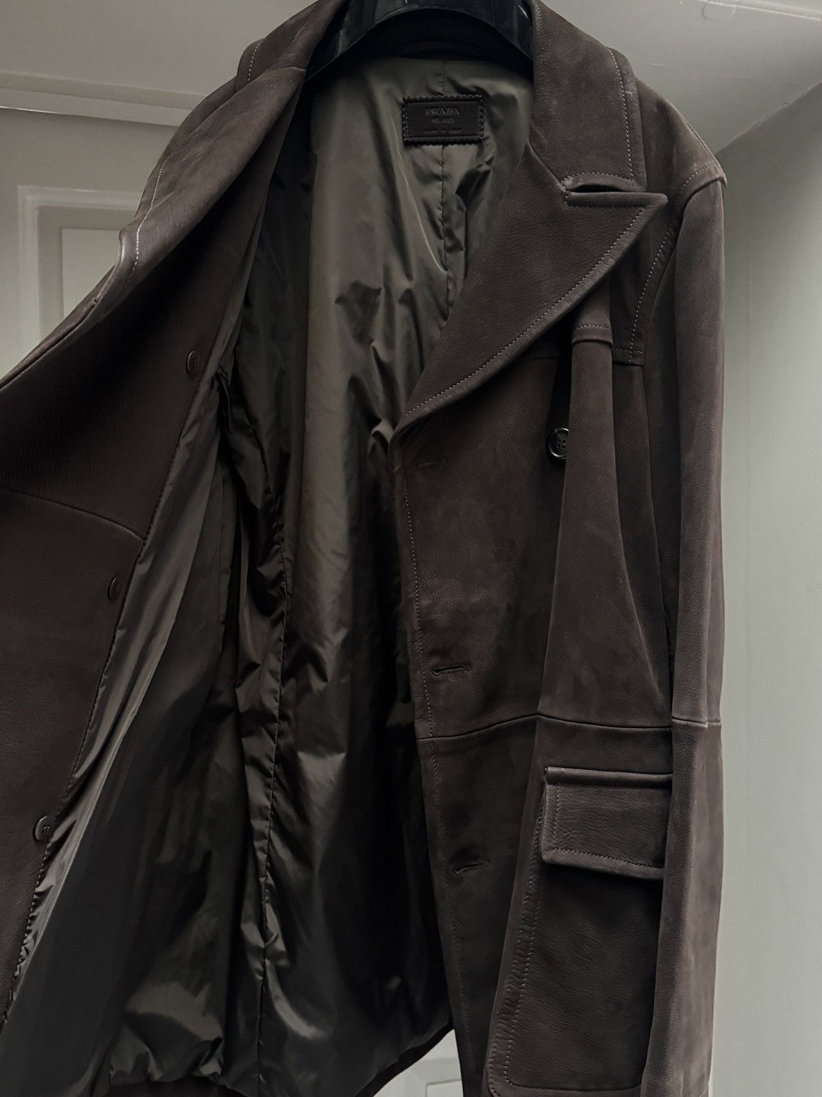 Prada Prada Double Breasted Leather Coat in Brown size IT 52 Size US L / EU 52-54 / 3 - 7 Thumbnail