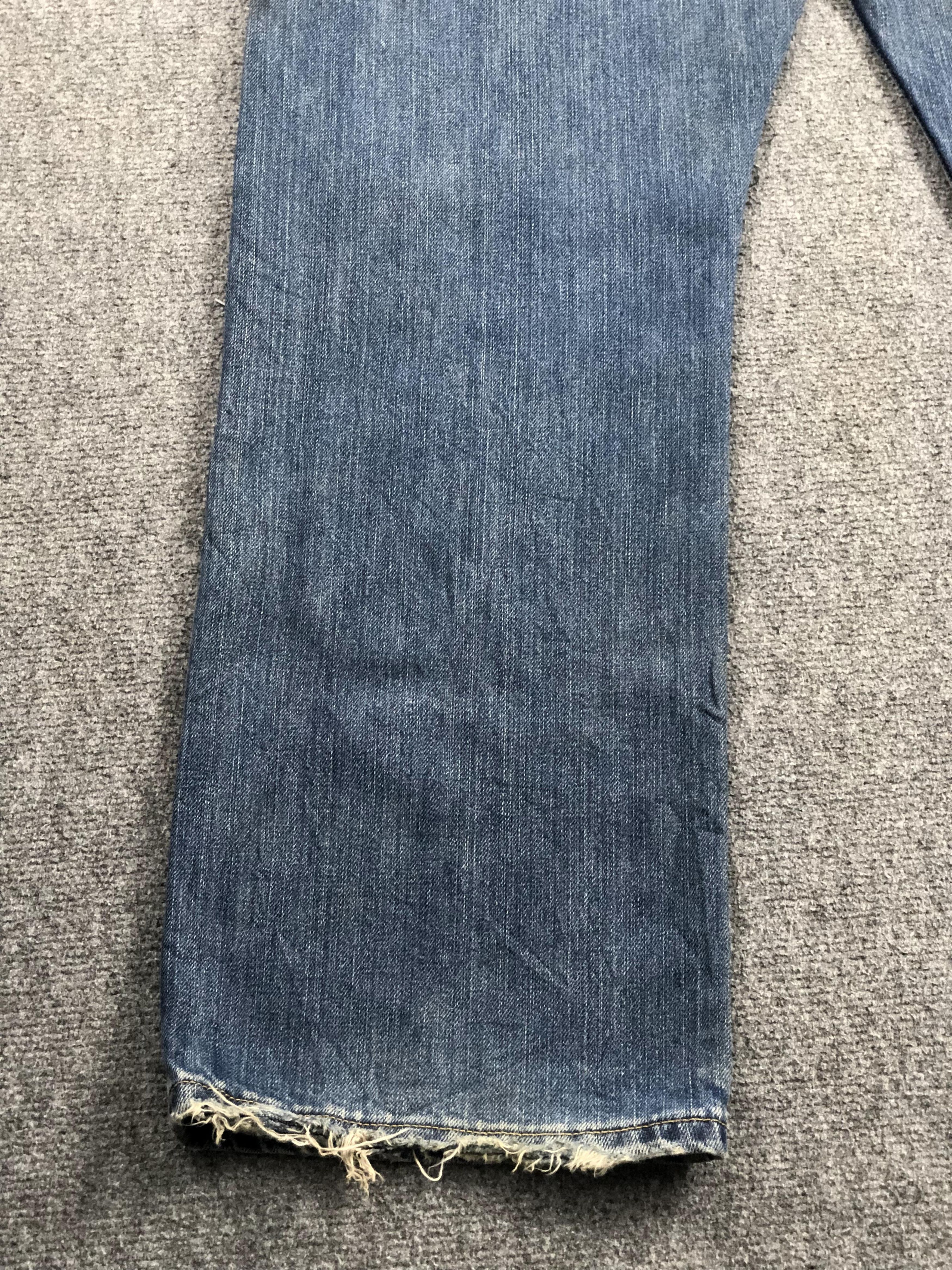 Vintage 90s Levis 501 Faded Blue Jeans DP2221