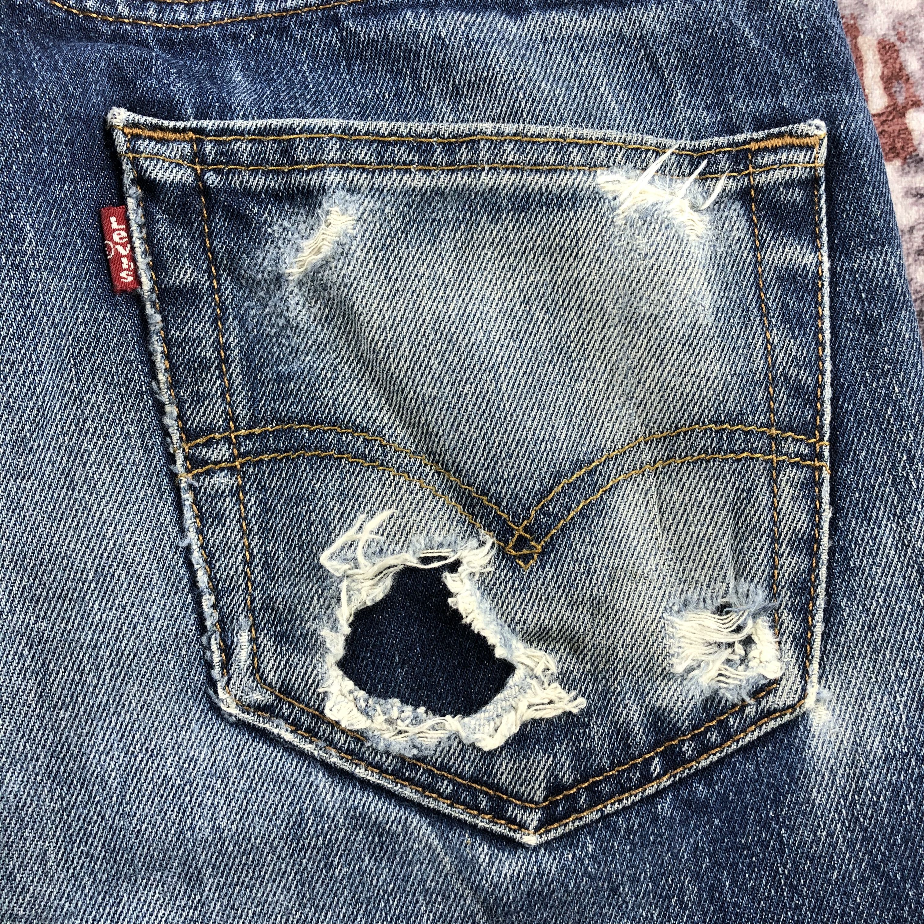 Levi's × Vintage Vintage Ripped Levis 505 Jeans-JM2240 Size US 31 - 7 Thumbnail