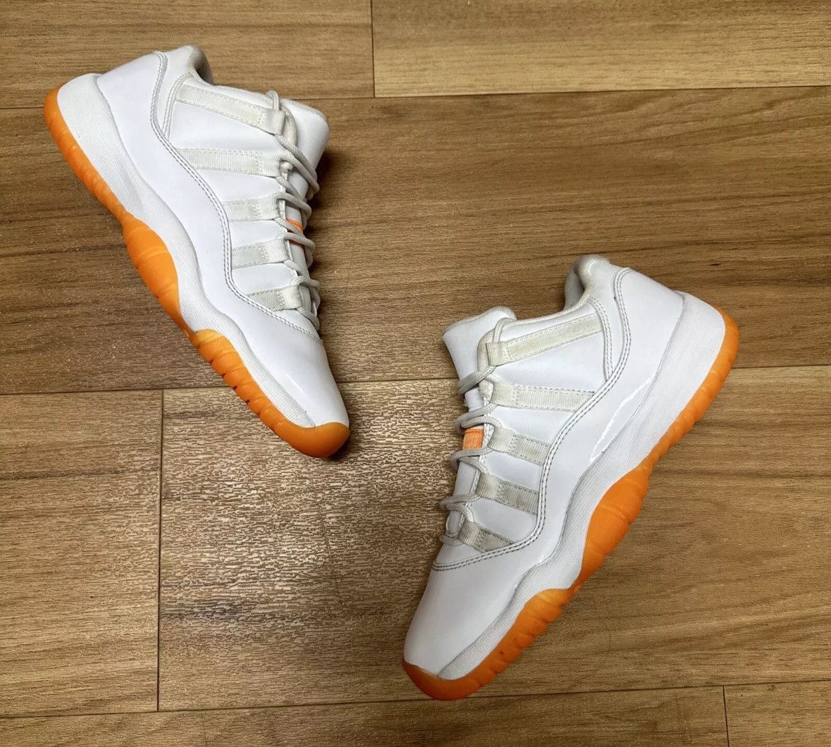 Jordan Brand × Nike Jordan 11 Retro Mid Citrus Size US 5 / EU 37 - 1 Thumbnail
