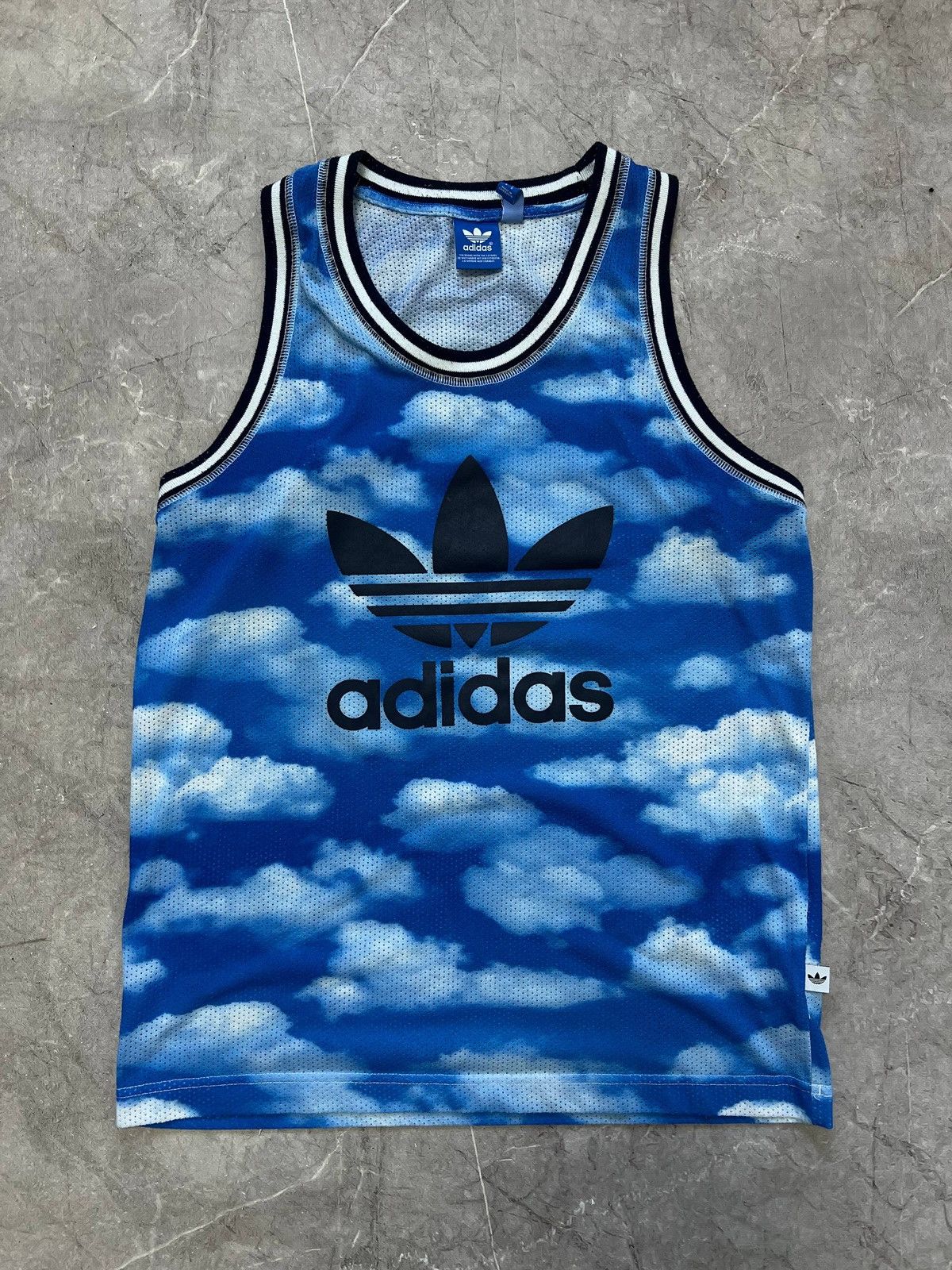 Adidas Adidas Originals T shirt Allover Clouds Vest Basketball S Size US S / EU 44-46 / 1 - 1 Thumbnail