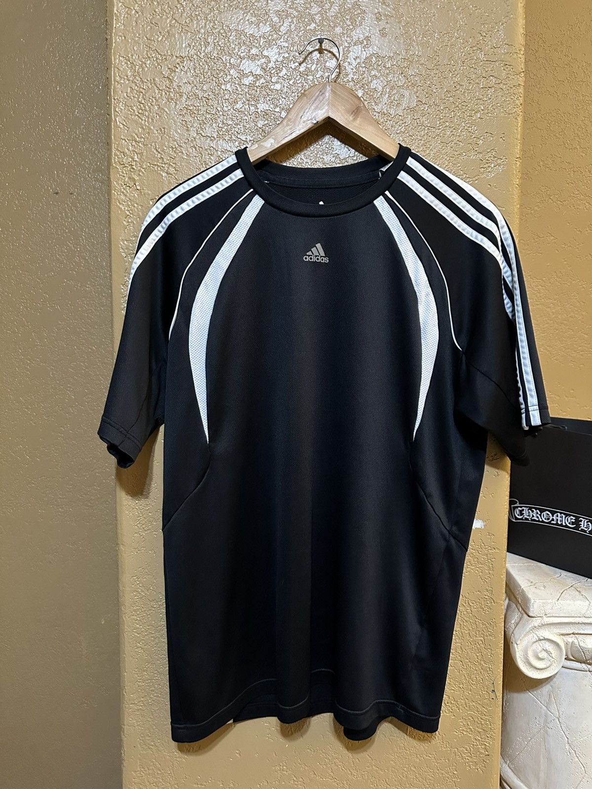 Adidas Y2K Adidas athletic tee large Size US L / EU 52-54 / 3 - 1 Thumbnail