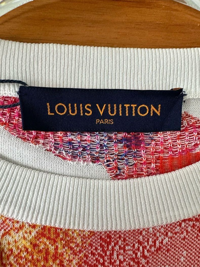 louis vuitton colorful graphic t-shirt