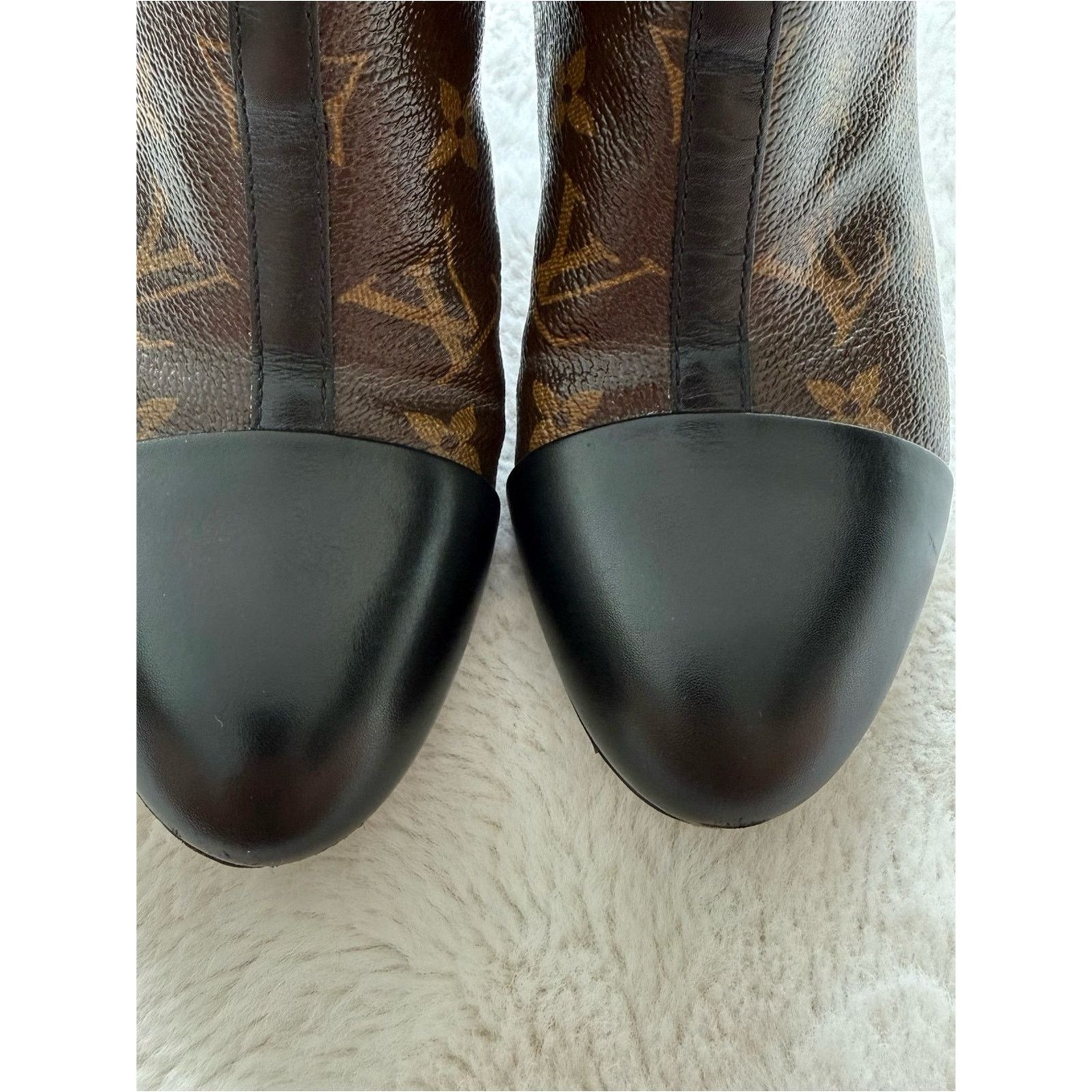 Louis Vuitton Louis Vuitton Revival Ankle Boot Monogram Print size 38.5 EU Size US 8.5 / IT 38.5 - 5 Thumbnail