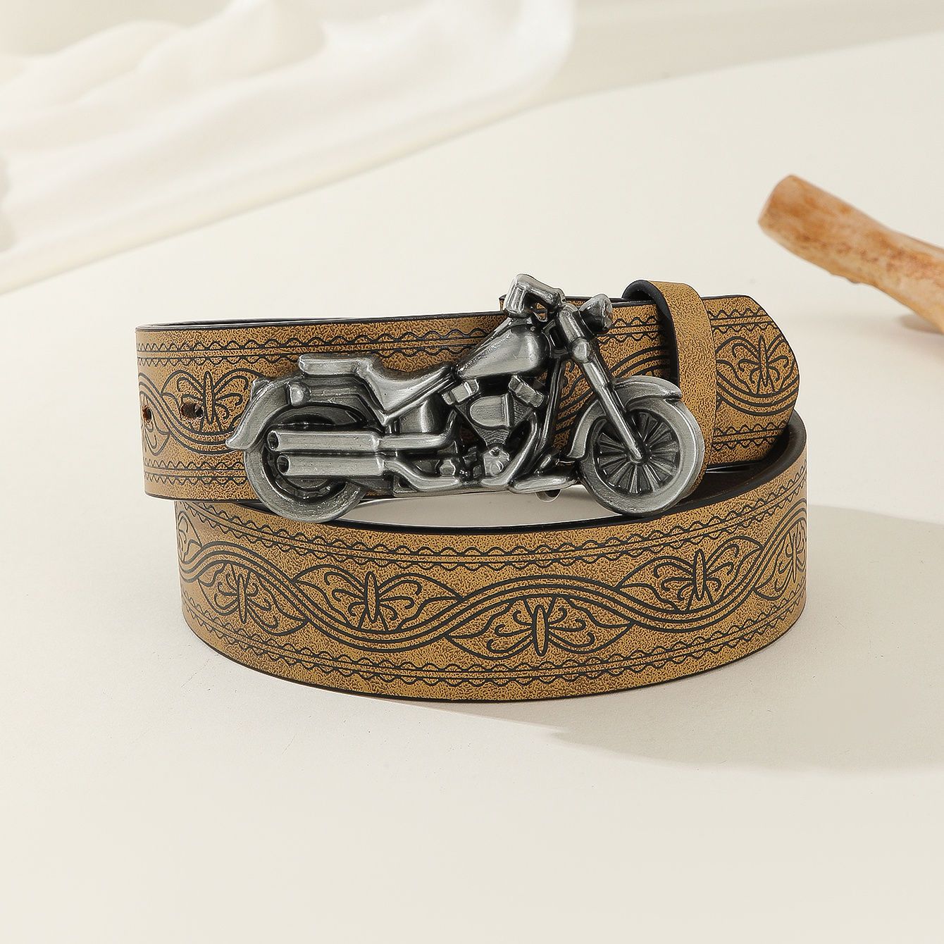 Designer Motorcycle Vintage Belt Riveted Belts Menswear Accessories Size ONE SIZE - 5 Thumbnail