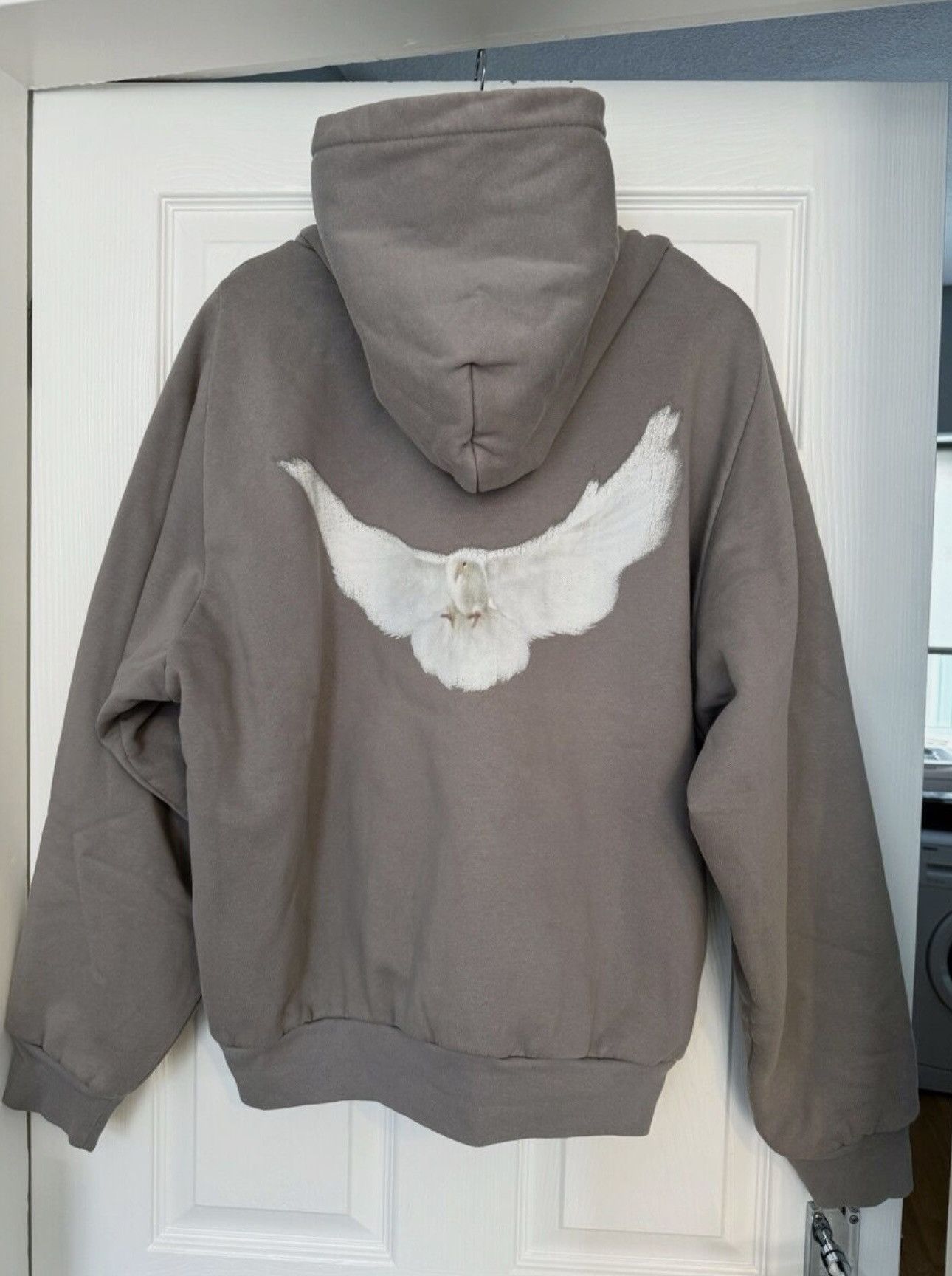 Balenciaga × Gap × Yeezy YZY GAP BALENCIAGA SHRUNKEN DOVE HOODIE Size US L / EU 52-54 / 3 - 2 Thumbnail