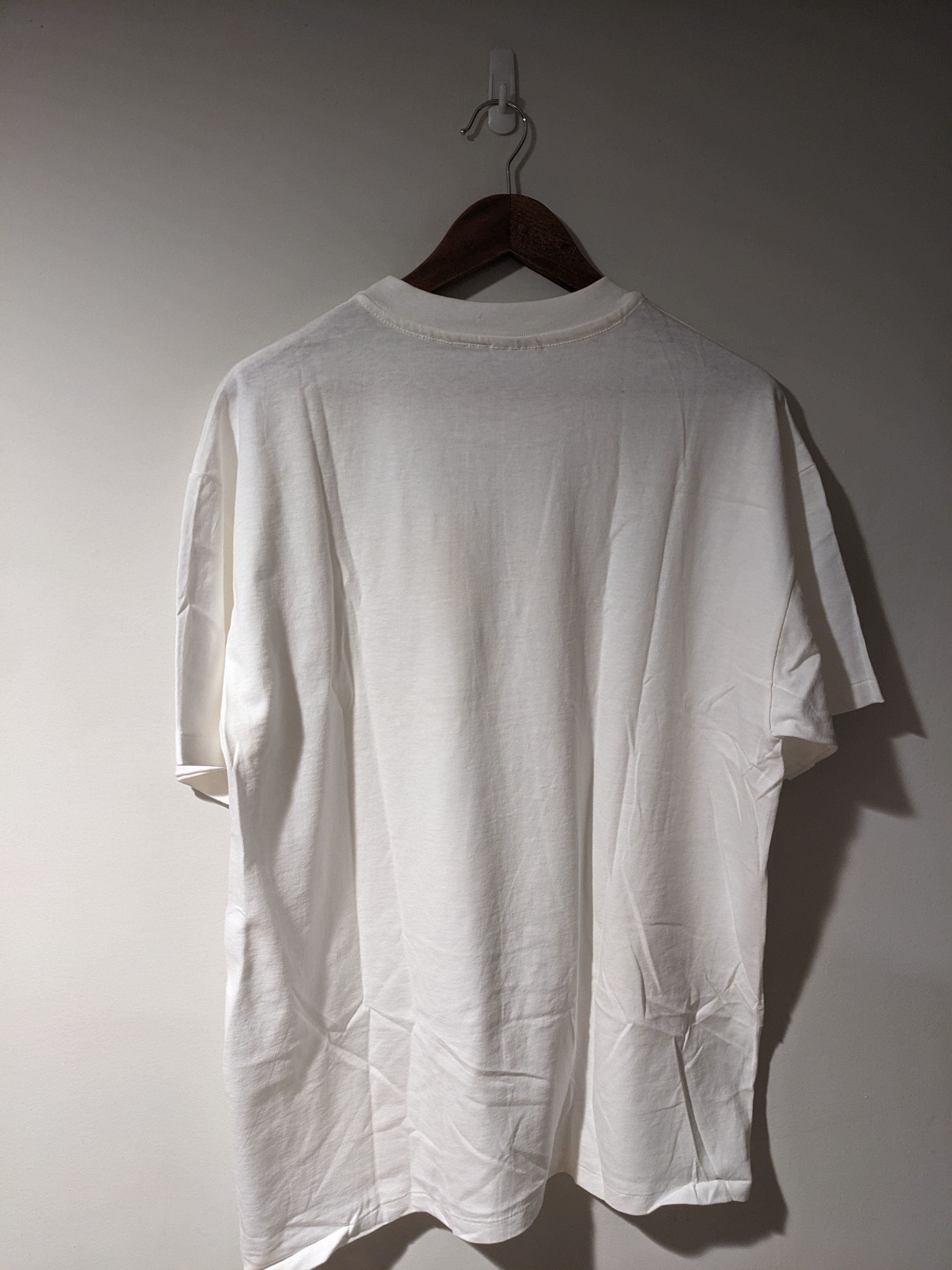 Anvil × Vintage Vintage 90s Comic Book Artist Bower Astronaut T-Shirt Size US XL / EU 56 / 4 - 5 Thumbnail