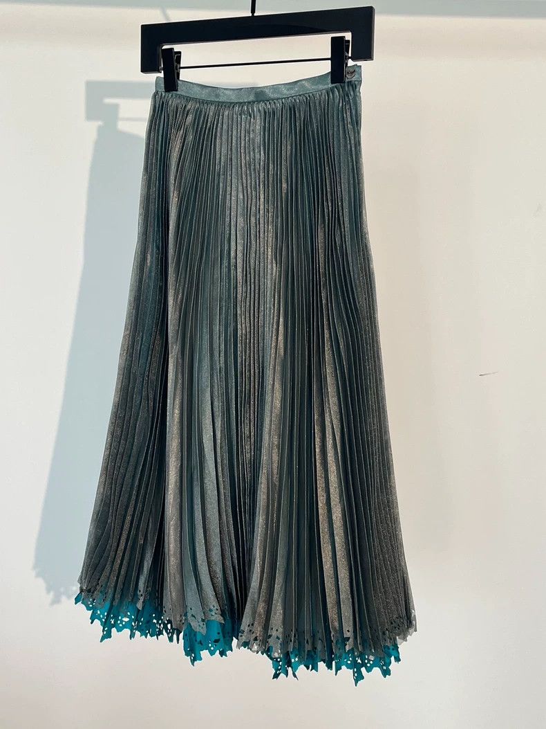 Issey Miyake Issey Miyake size:1 Mainline peacock green pleated umbrell Size 31" - 2 Thumbnail