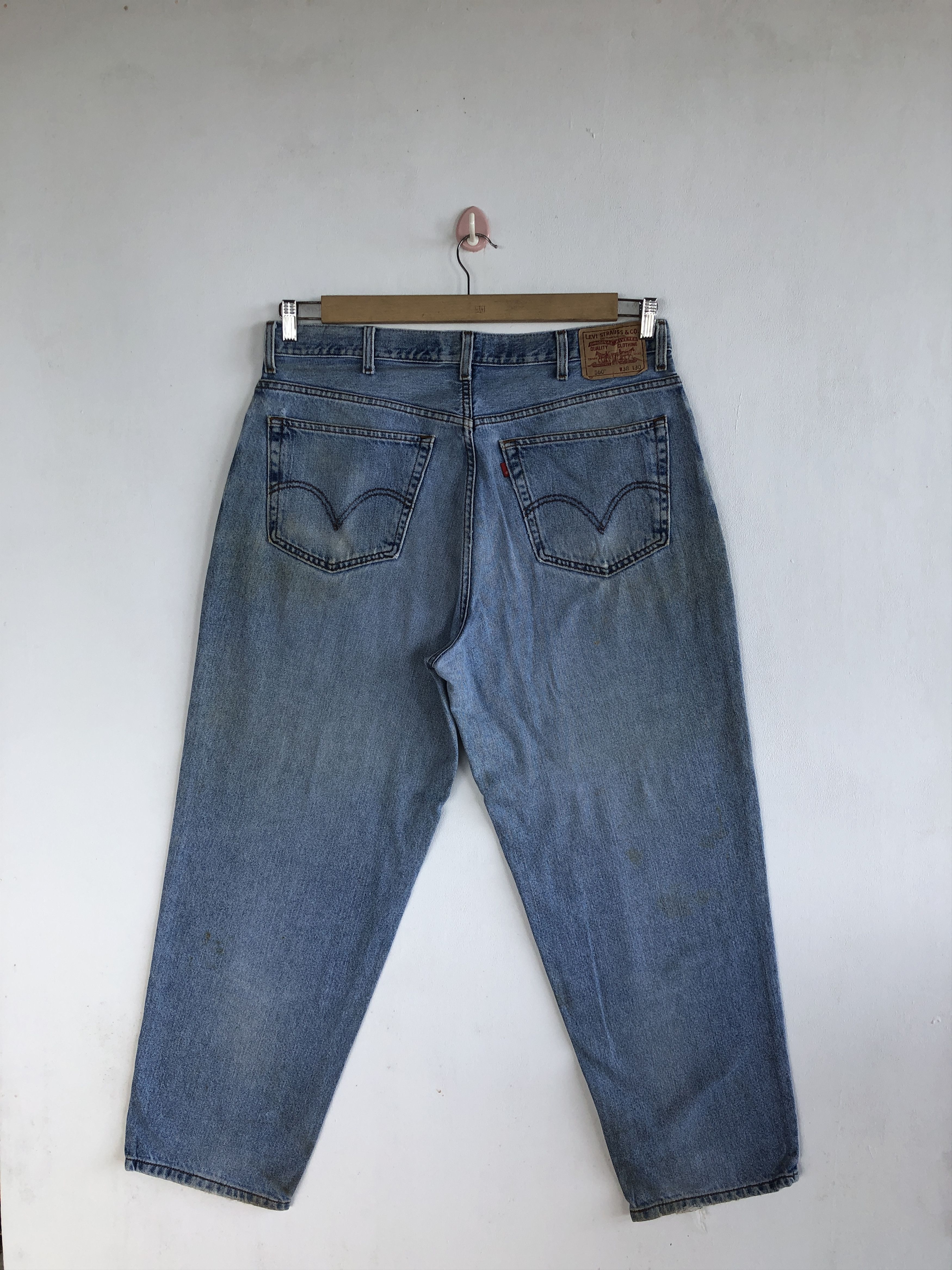 Levi's Vintage Levis 560 Baggy Jeans Levi's Faded Light Wash Denim Size US 36 / EU 52 - 2 Thumbnail