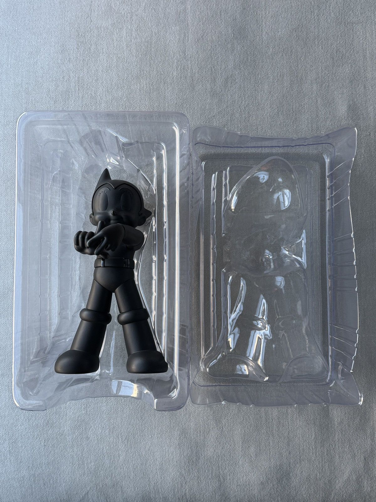 Other ToyQube Astro Boy Los Angeles Edition Black Vinyl Figure Size ONE SIZE - 9 Thumbnail