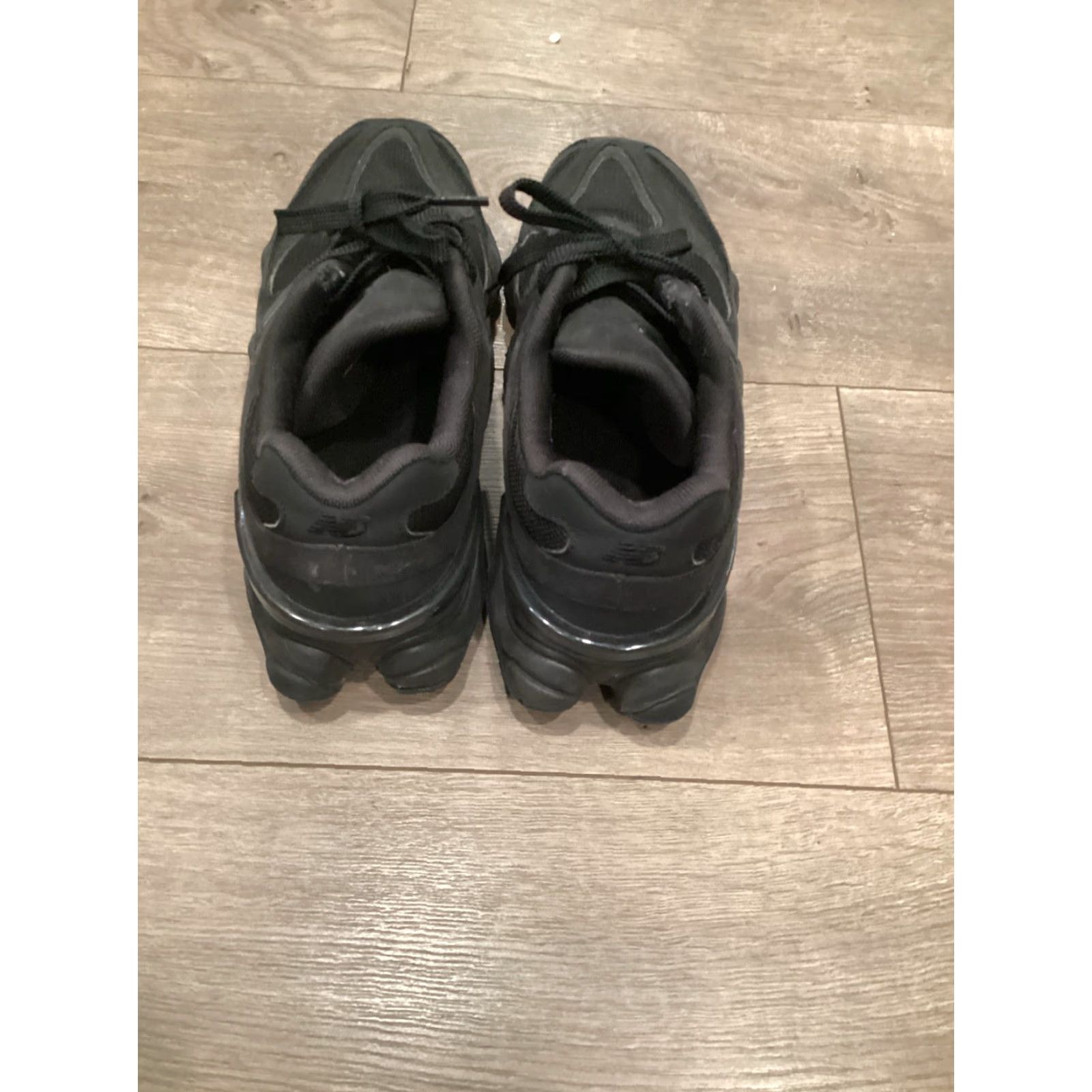 New Balance New Balance 9060 Sneaker Unisex Adults Black Cat 6.5 USA 6.5 UK 39 EU Silver Accents Casual Athletic Low Top Shoes Size US 6 / EU 39 - 2 Thumbnail