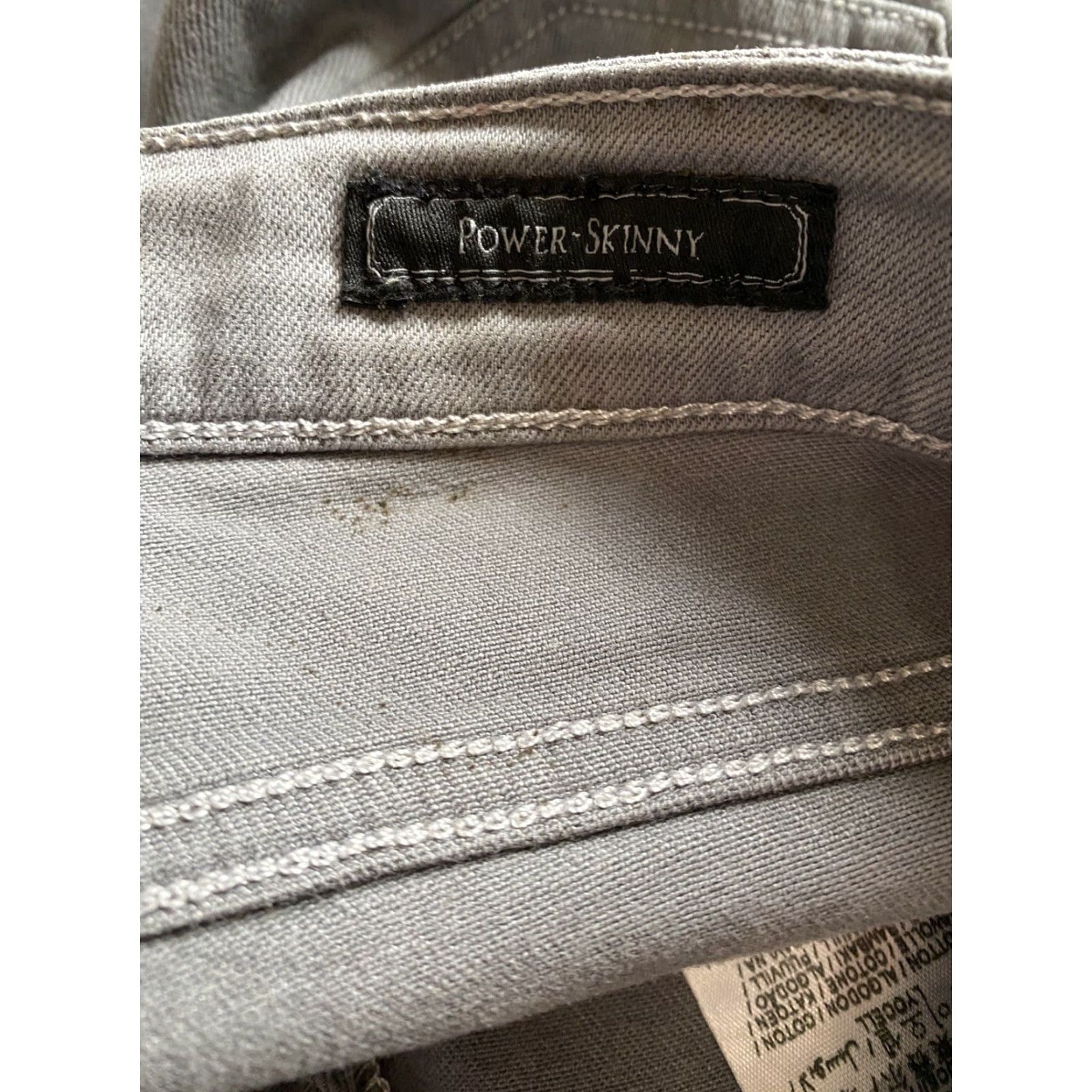 Guess Womens GUESS Power Skinny Jeans Low rise Gray size 30 Jeans Skinny Women Slim Belt Loops Button Fly Stretch Regular Size Type: Jeans Size 30" / US 8 / IT 44 - 5 Thumbnail