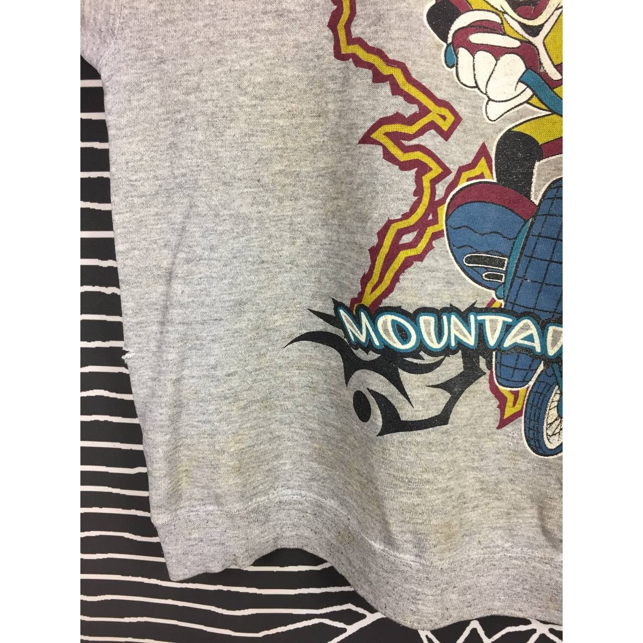 Cartoon Network × Mickey Mouse × Vintage Vtg 90s Distressed Mickey Mouse Mountain Bike Sweatshirt Size US L / EU 52-54 / 3 - 6 Thumbnail