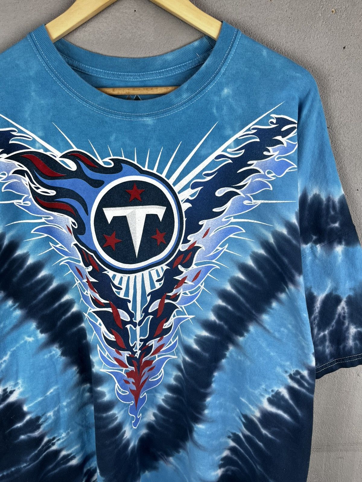 Vintage Vintage Tennessee Titans T-Shirt Mens M NFL Tie Dye Size US XXL / EU 58 / 5 - 4 Thumbnail
