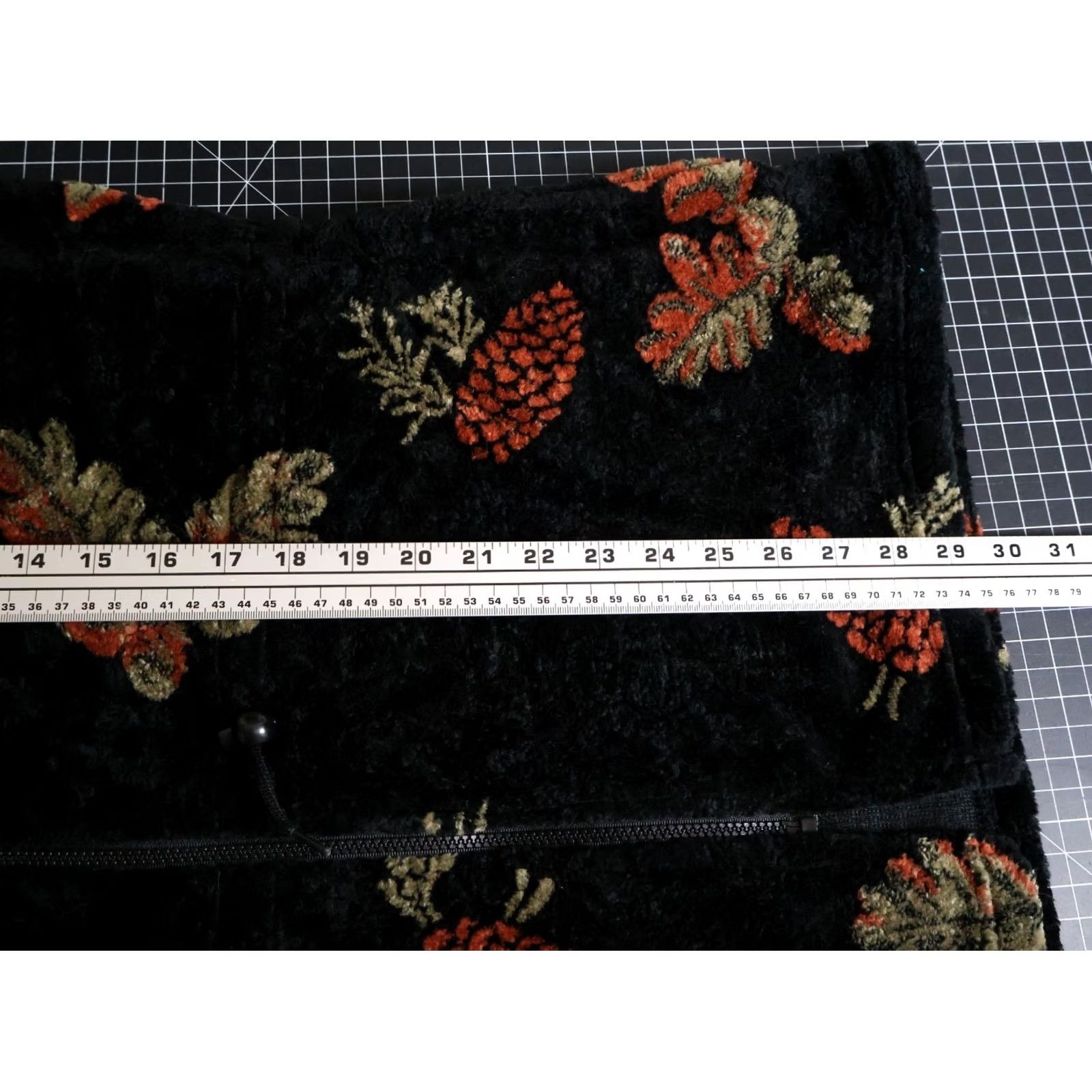 Vintage VINTAGE Black Mountain Women's Jacket 2X Black Pinecones Full Zip Fleece Unlined Pockets Geometric 90s Nature Outdoor Casual USA Brand Black Mountain Size XXL / US 16-18 / IT 52-54 - 6 Thumbnail