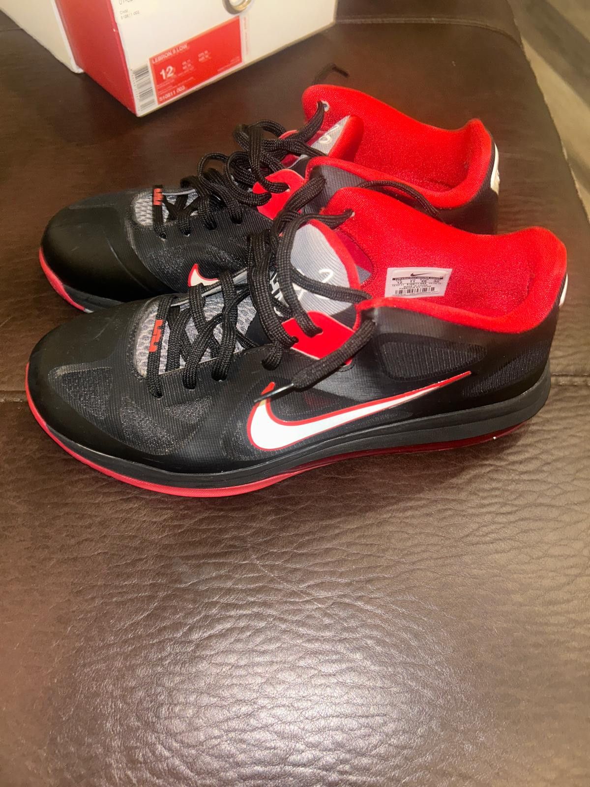Nike NEW NEVER WORN Lebron 9 Black / Red Size US 12 / EU 45 - 6 Thumbnail