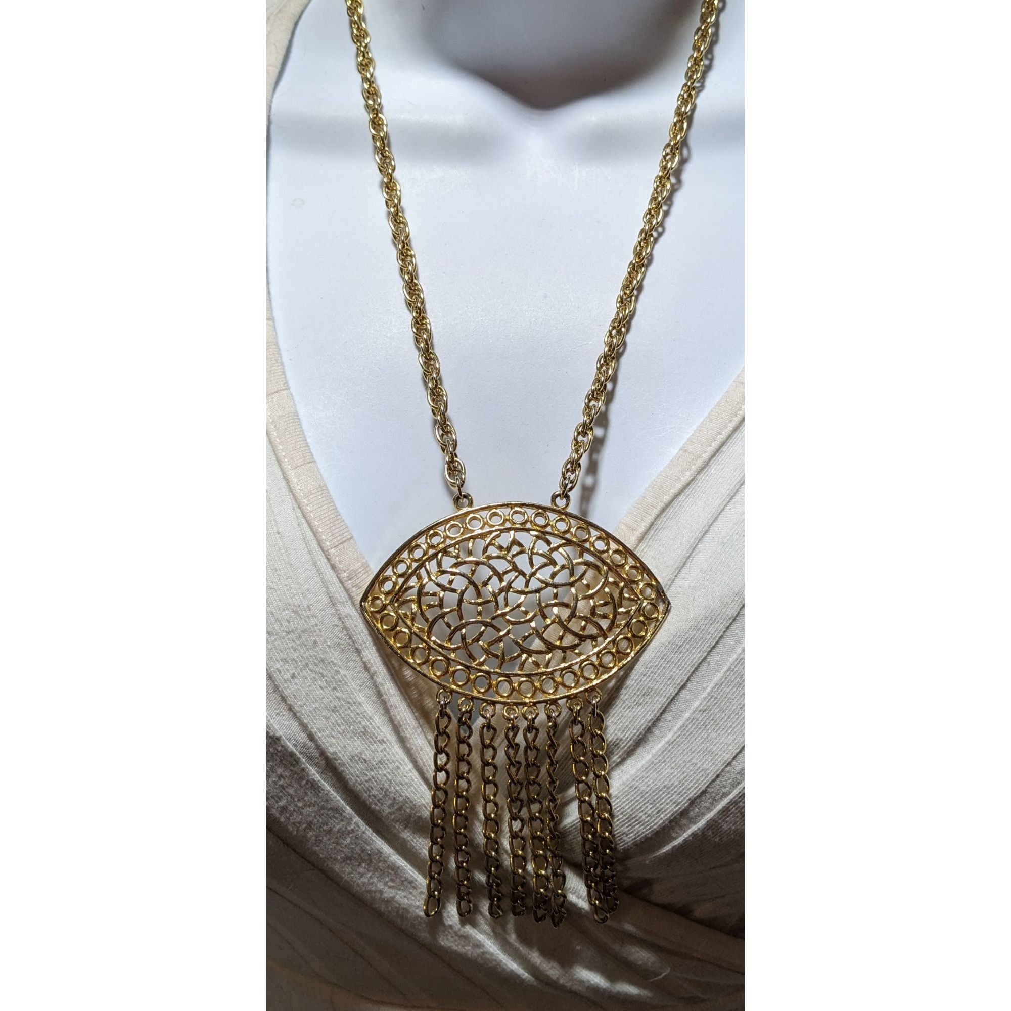 Other Gold Fringe Open Floral Medallion Necklace Size ONE SIZE - 6 Thumbnail