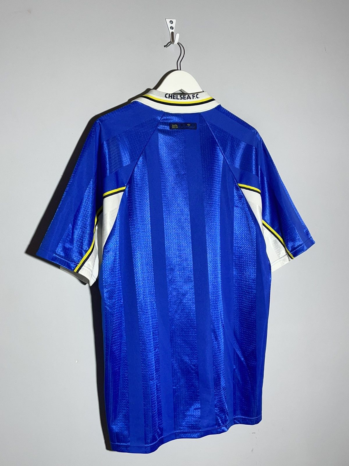 Chelsea Soccer × Vintage Chelsea FC Umbro 1997/98 Vintage Y2k Home Football Shirt Size US XL / EU 56 / 4 - 9 Thumbnail