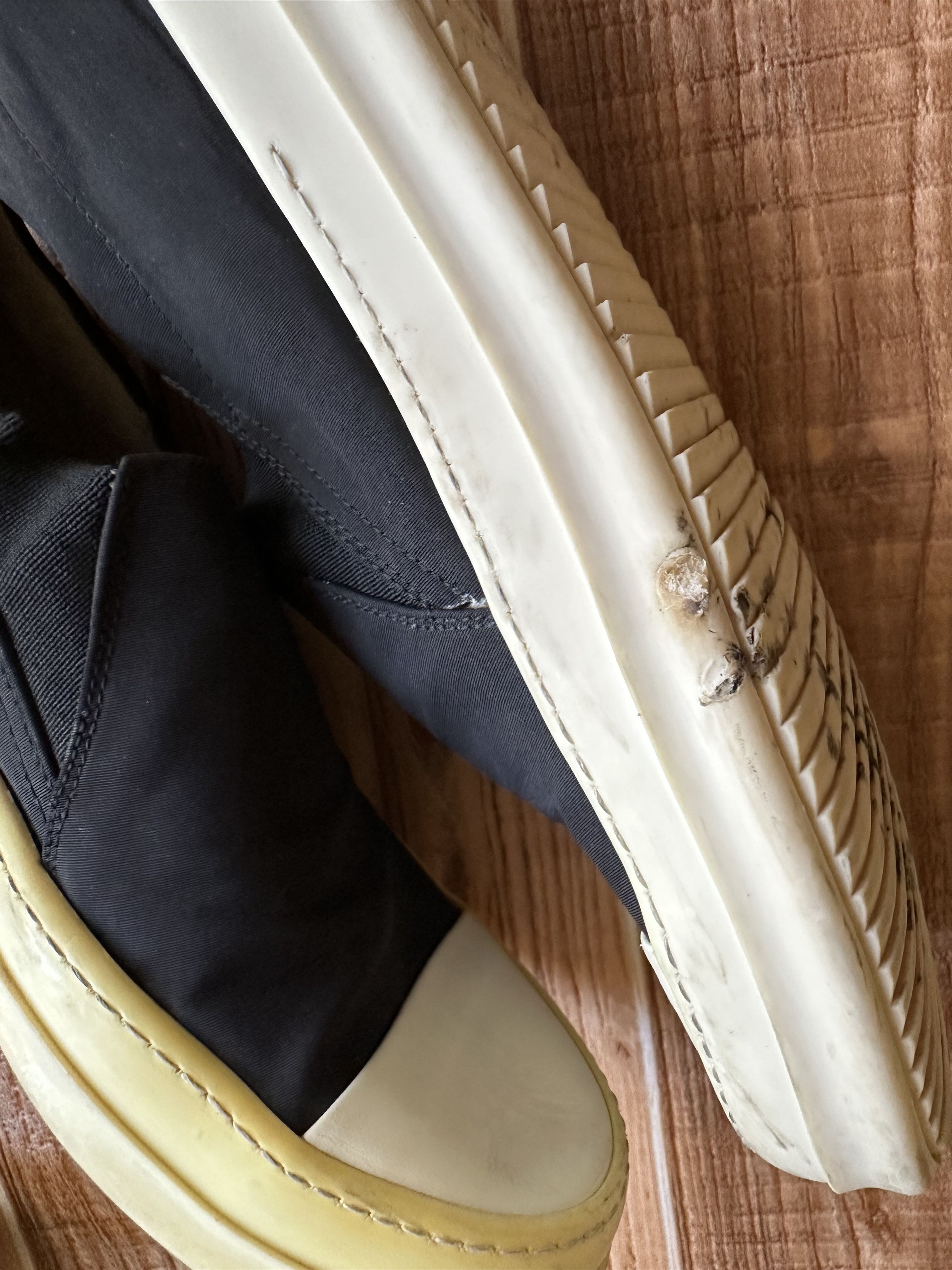 Rick Owens Rick Owens Drkshdw Slip on Boat SNeakers black Milk Size US 10 / EU 43 - 12 Thumbnail