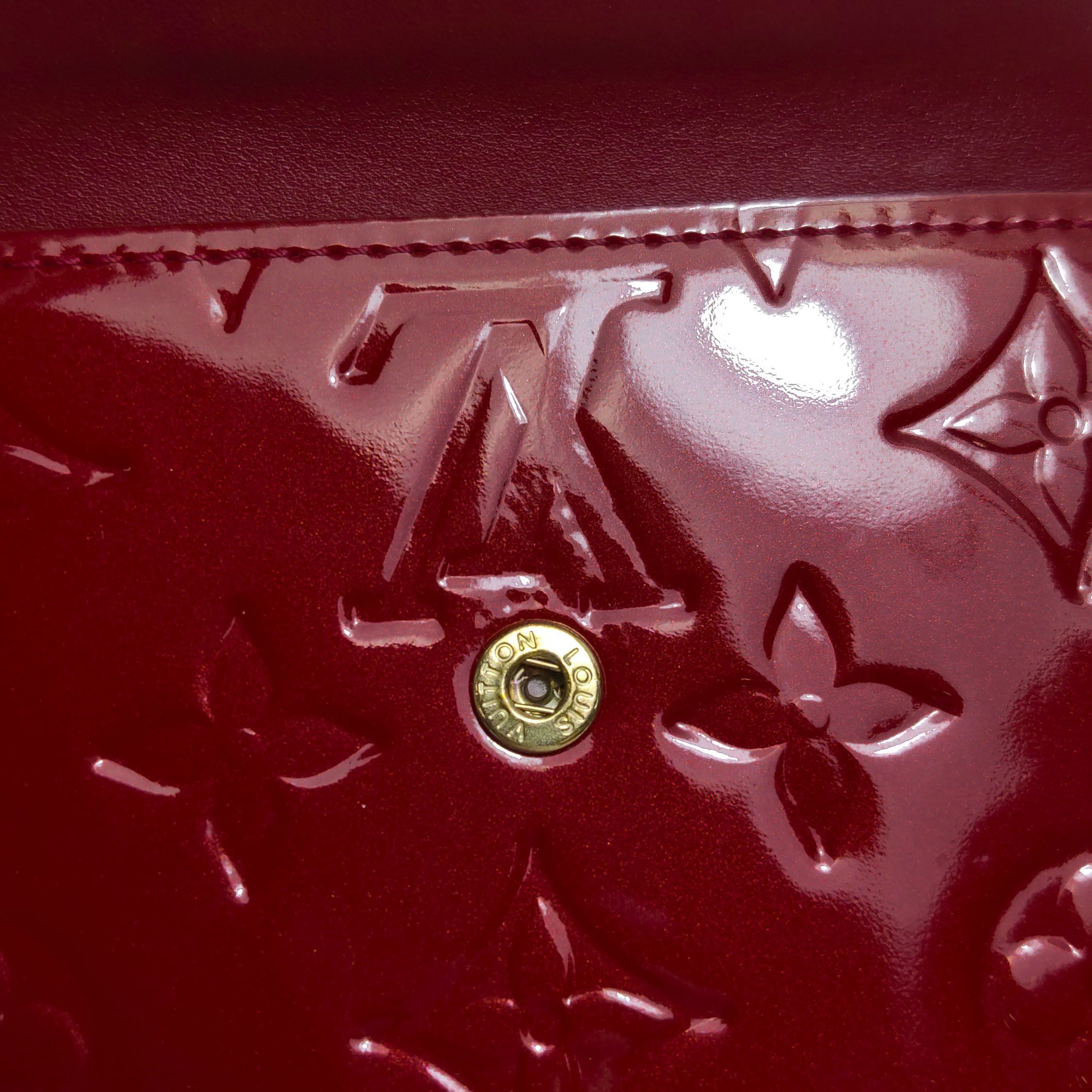Louis Vuitton Louis Vuitton (LV) Patent leather solid color embossed mono Size ONE SIZE - 7 Thumbnail