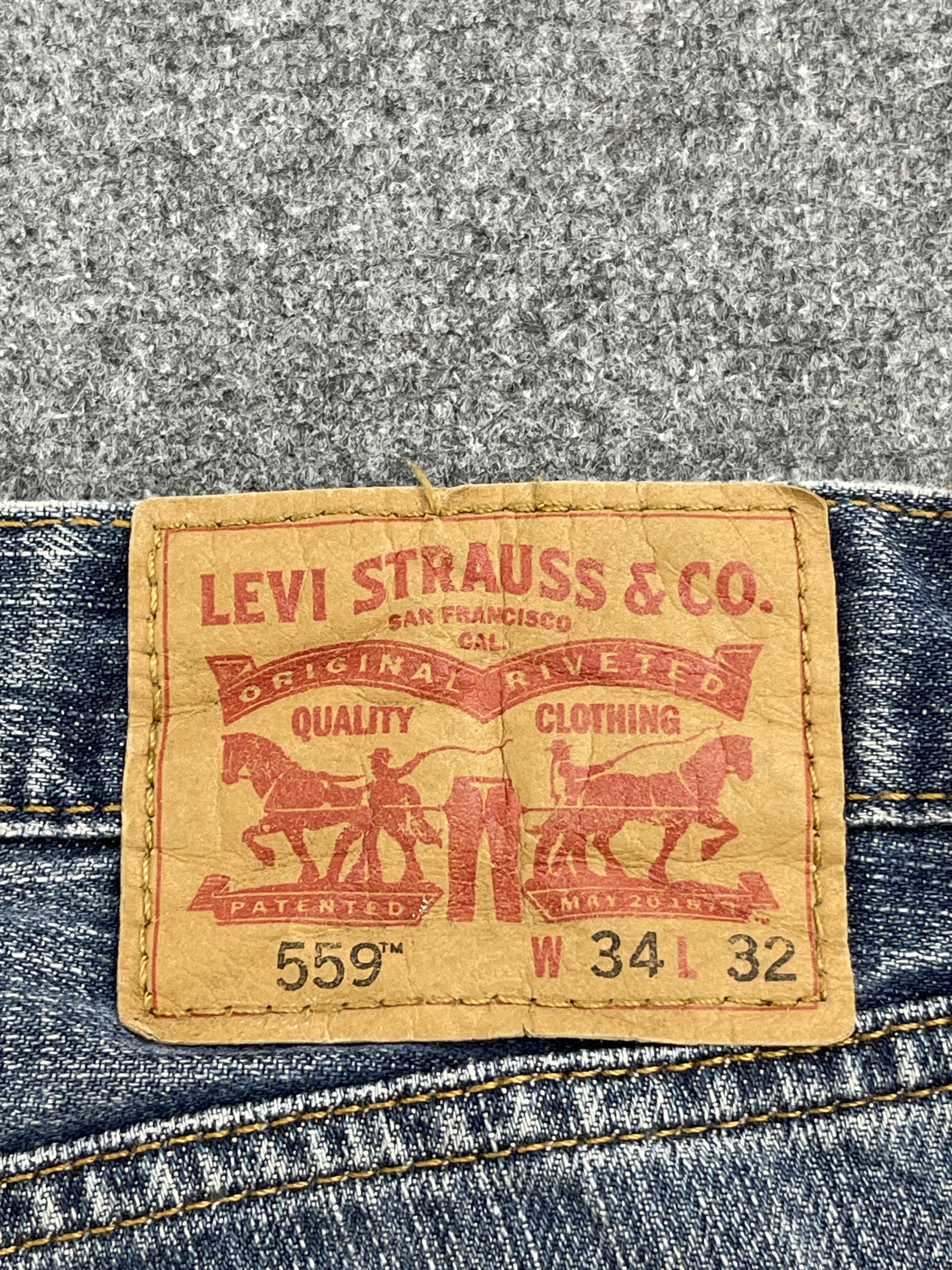 Levi's Vintage Levis 559 Faded Blue Jeans DP2573 Size US 35 - 5 Thumbnail