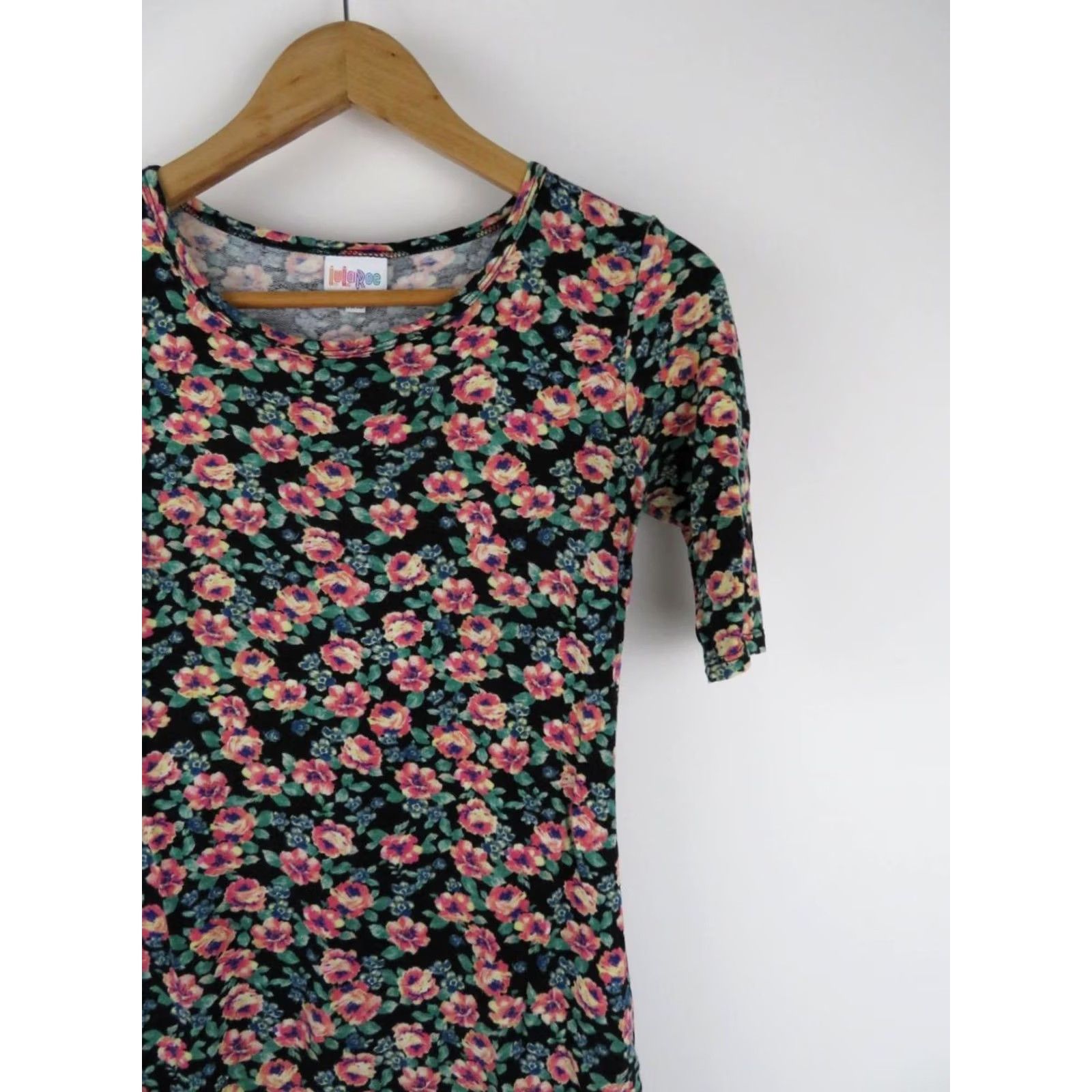 Vintage LuLaRoe Julia Dress 2XS Black Floral Flowers Bodycon Unicorn EUC Size XXS / US 00 / IT 34 - 2 Thumbnail