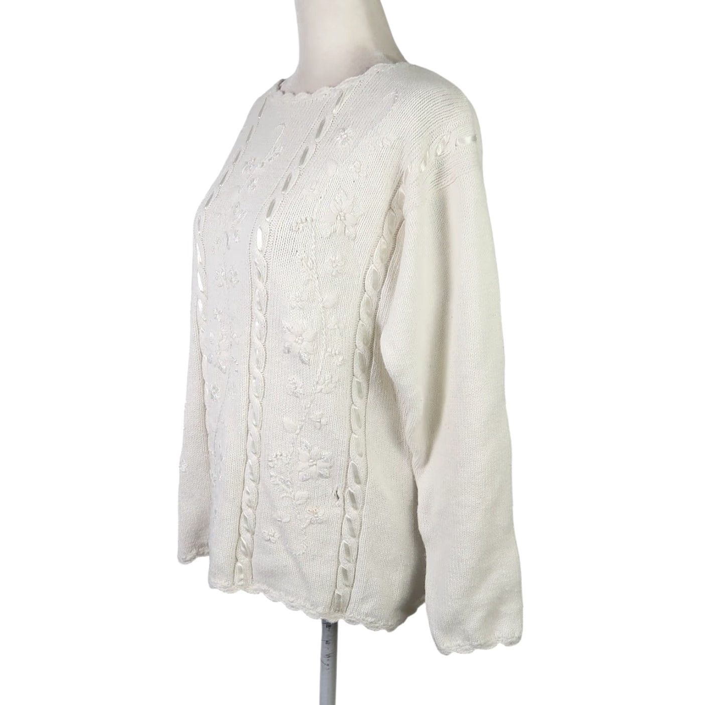 Vintage VINTAGE Segue White Cotton Knit Sweater Floral Embroidery M Womens Pullover Long Sleeve 90s Spring Fall Summer Casual Size M / US 6-8 / IT 42-44 - 3 Thumbnail