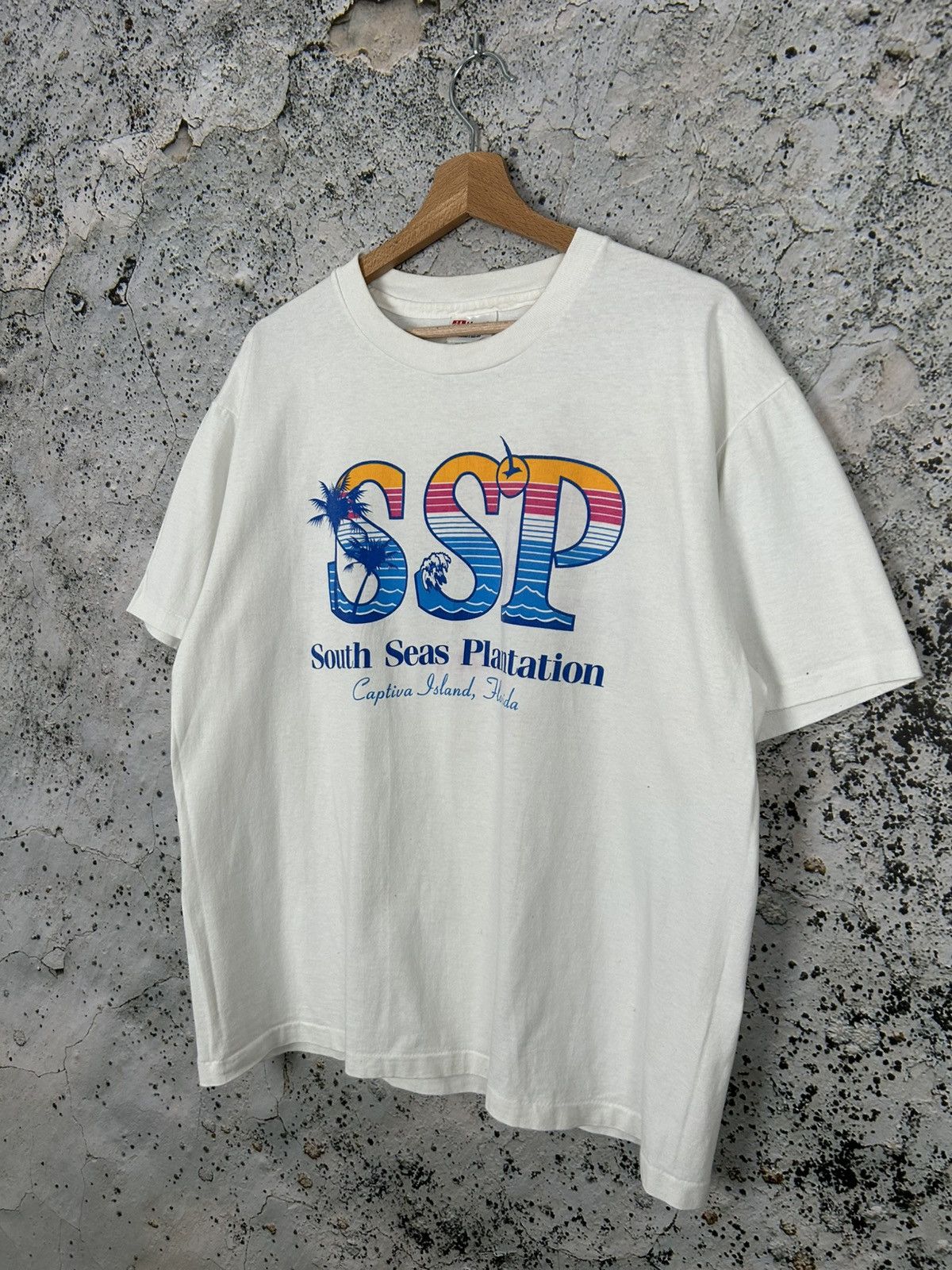 Vintage Vintage South Seas Plantation Graphic Tee 90s Single Stitch Size US L / EU 52-54 / 3 - 2 Thumbnail