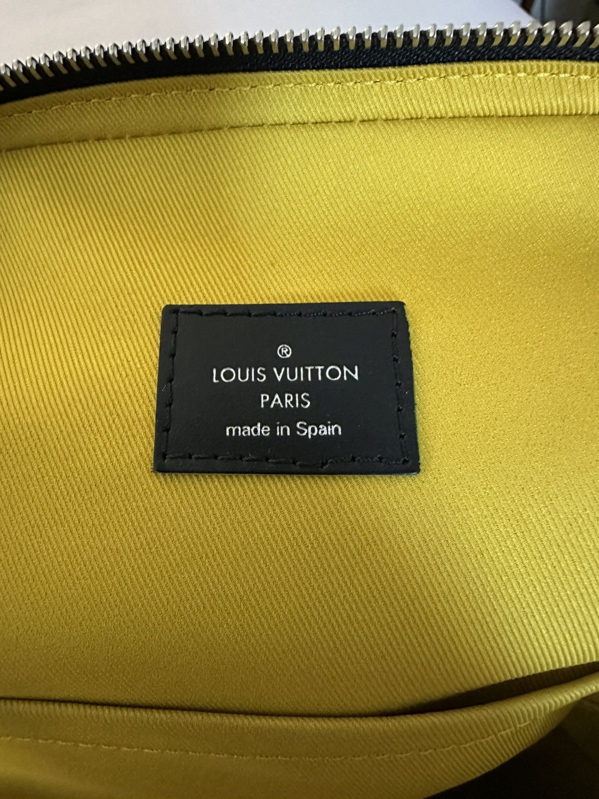 Louis Vuitton Louis Vuitton Avenue Sling Bag Bag Damier Graphite Yellow Size ONE SIZE - 10 Thumbnail