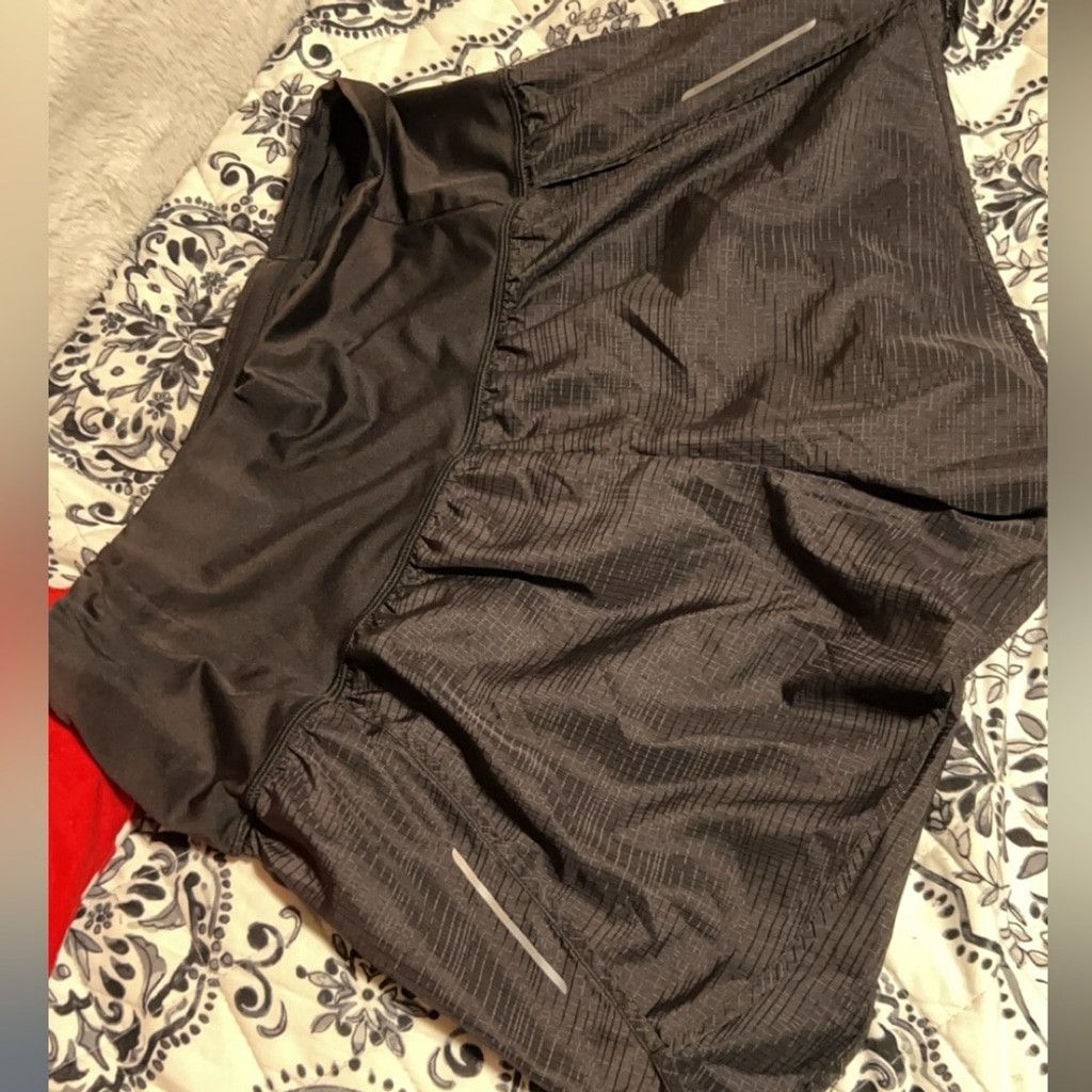 Other women's All In Motion Run running shorts Size 36" / US 14 / IT 50 - 1 Thumbnail