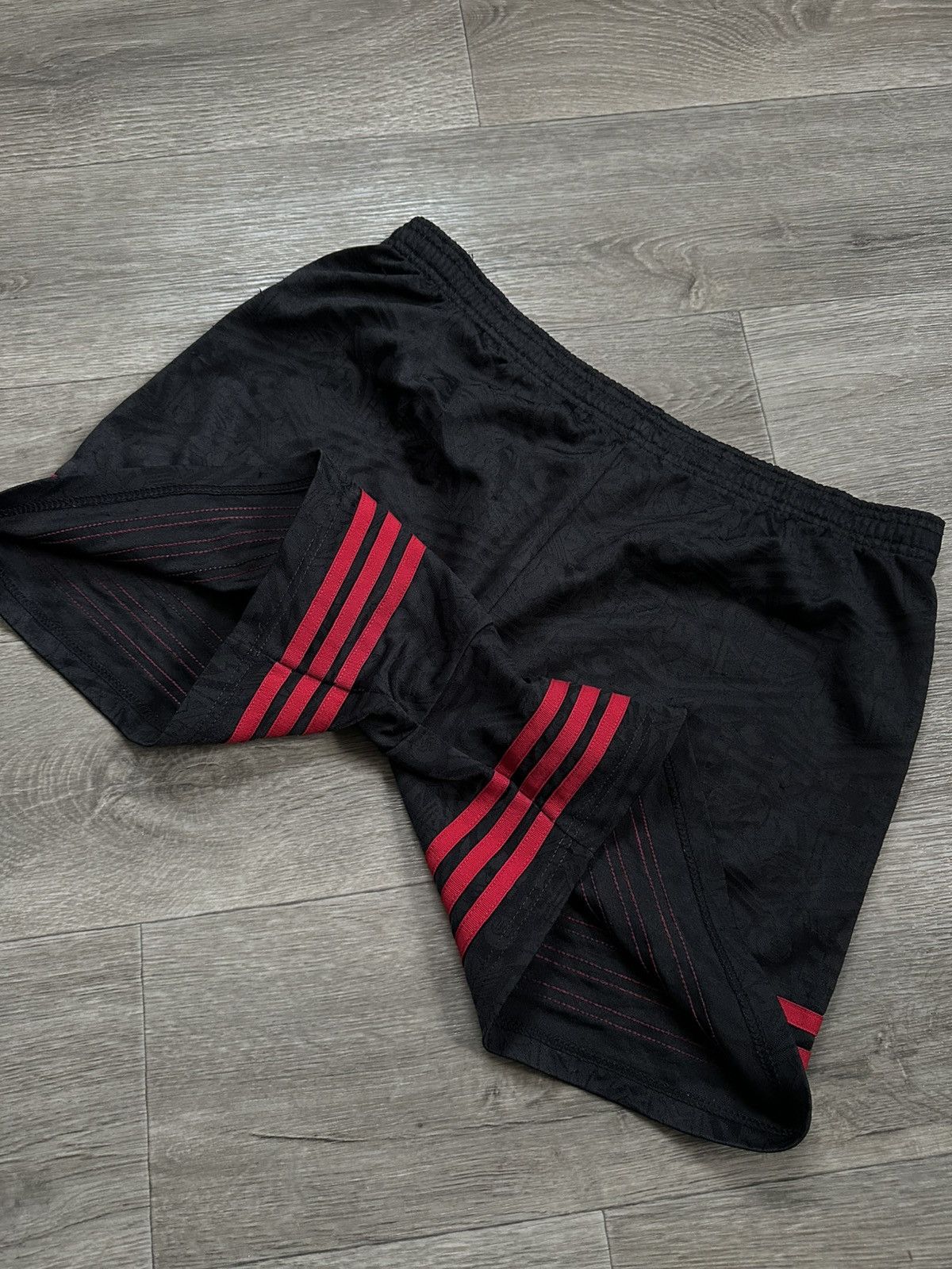 Adidas 🫧 ADIDAS VINTAGE 90s SHORTS MADE IN UK Size US 34 / EU 50 - 8 Thumbnail
