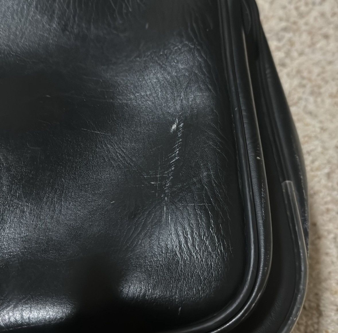Vintage Vintage Retro Travel Bag Luggage 🧳 💼 Black Leather Size ONE SIZE - 9 Thumbnail