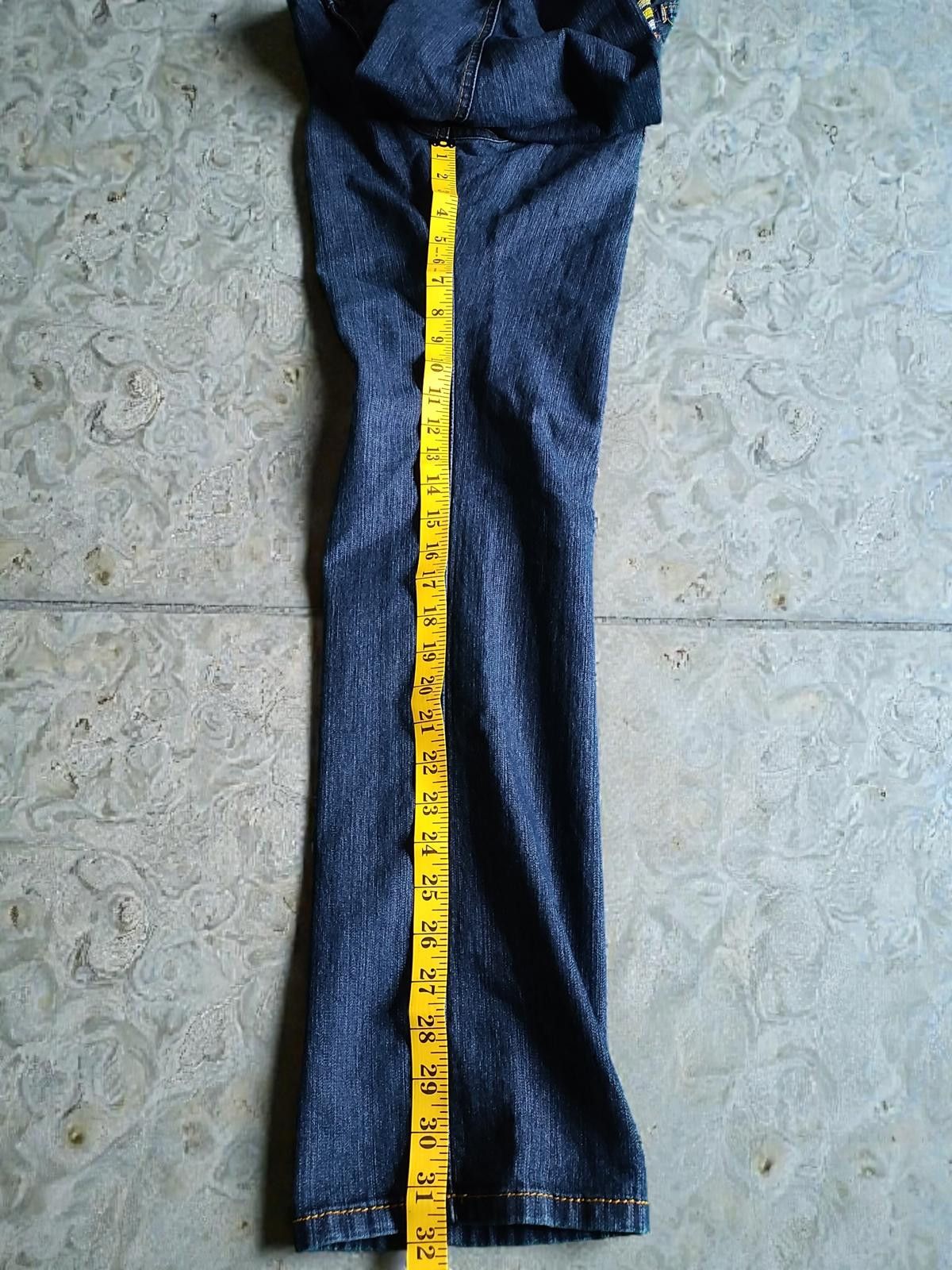 Levi's LEXI Skinny Blue Jeans w/Embroidered Back Pockets Size 7/8 Size 28" / US 6 / IT 42 - 5 Thumbnail