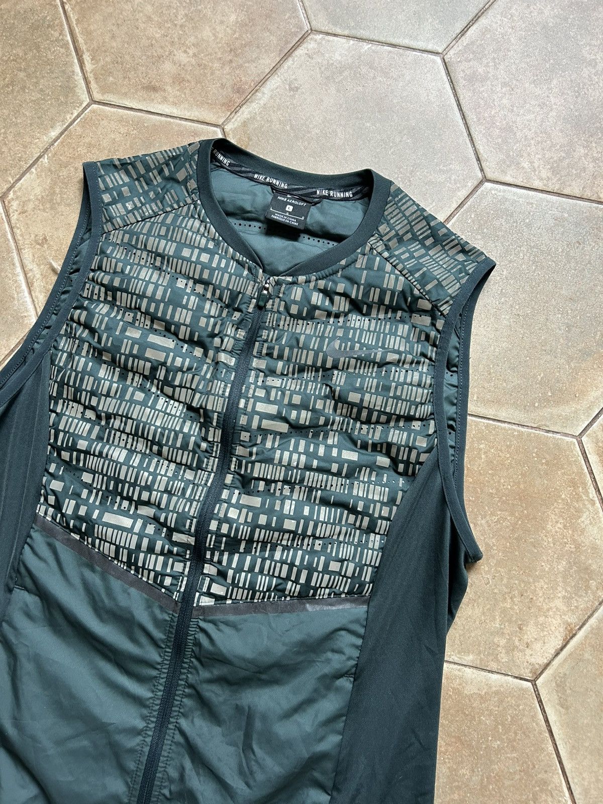 Nike Nike Vest Womens Small Aeroloft Running Puffer Size L / US 10 / IT 46 - 2 Thumbnail