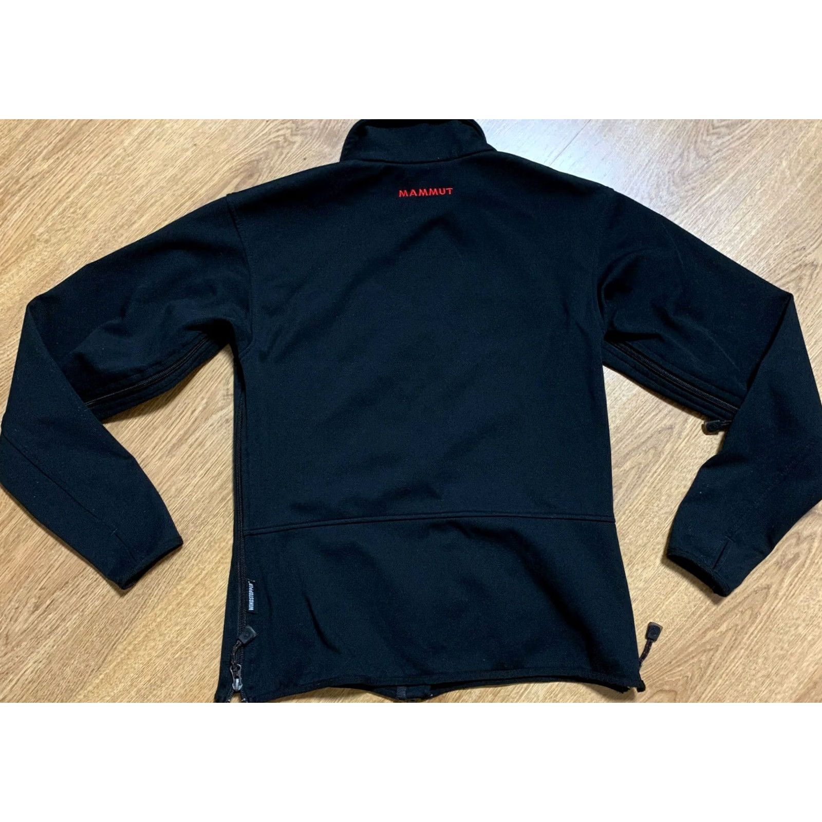 Mammut Mammut Ultimate Womens Windstopper Jacket S Windbreaker Softshell Black Zip Regular Logo Outdoor Travel Windbreaker Mens Womens Size S / US 4 / IT 40 - 2 Thumbnail