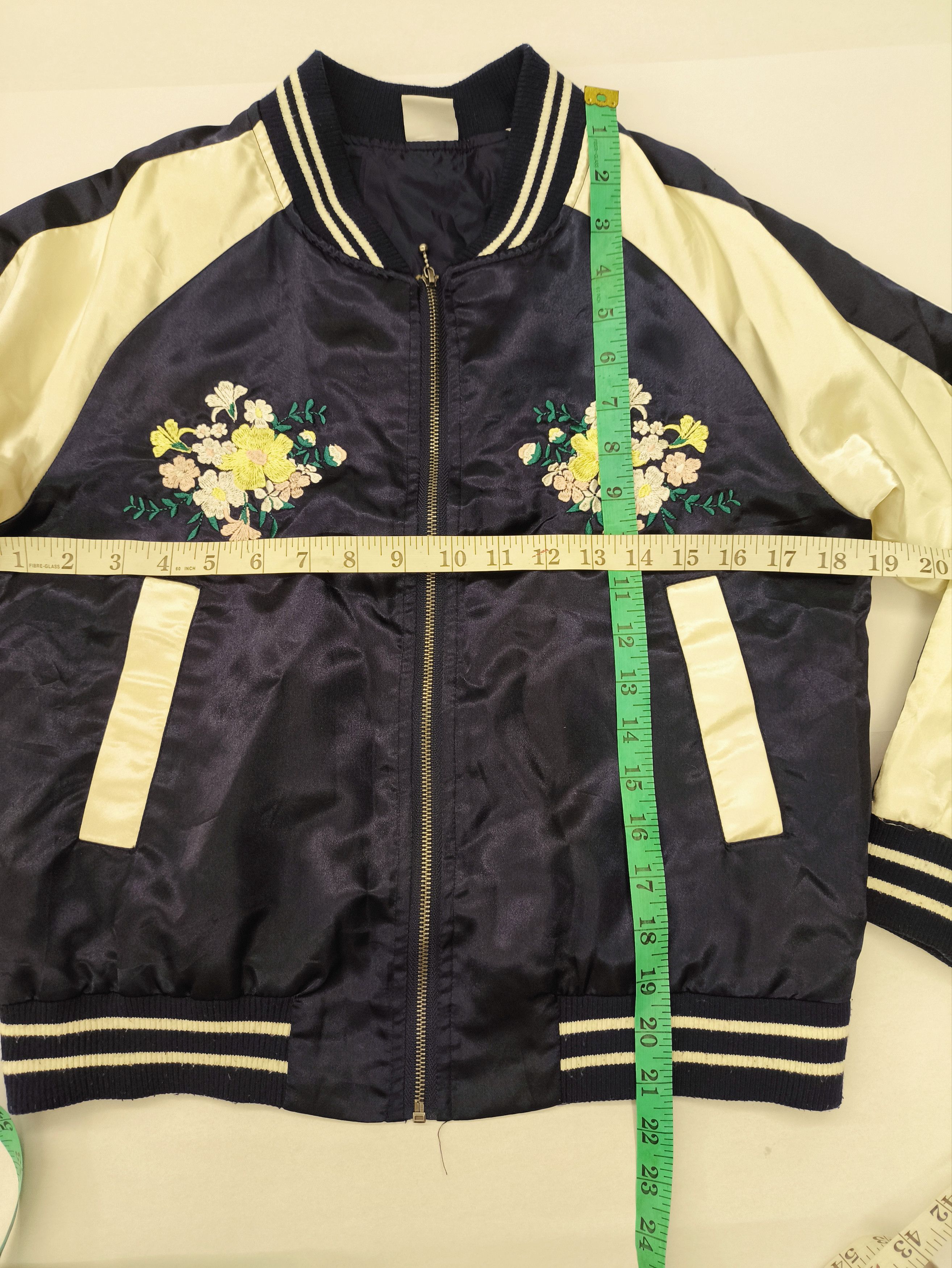 Other Vintage Sukajan Navy White S Embroidered Flower Rose Size US XS / EU 42 / 0 - 7 Thumbnail