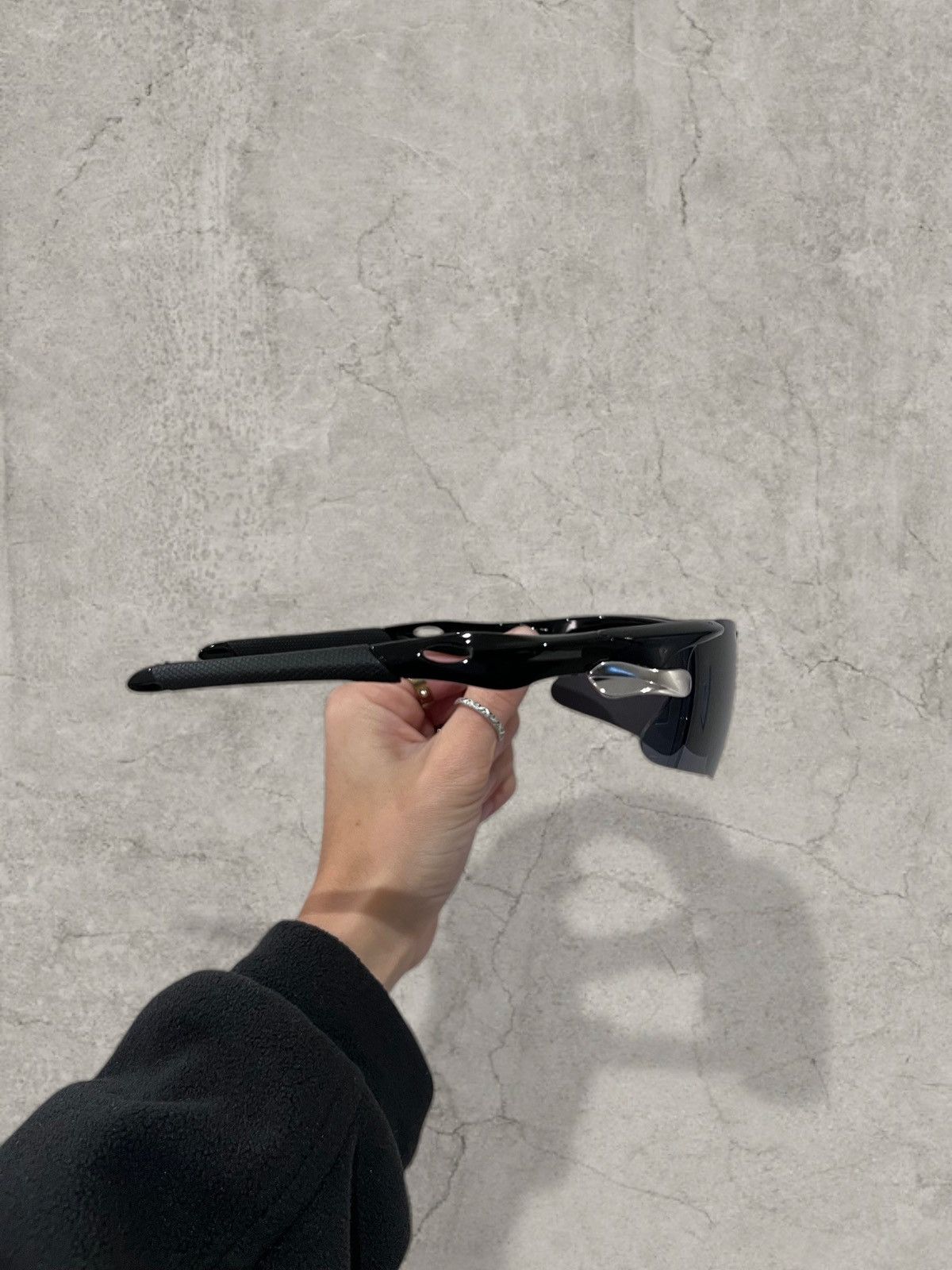 Japanese Brand Insane UV400 sport sunglasses, silver/black lense. One size. Size ONE SIZE - 2 Thumbnail